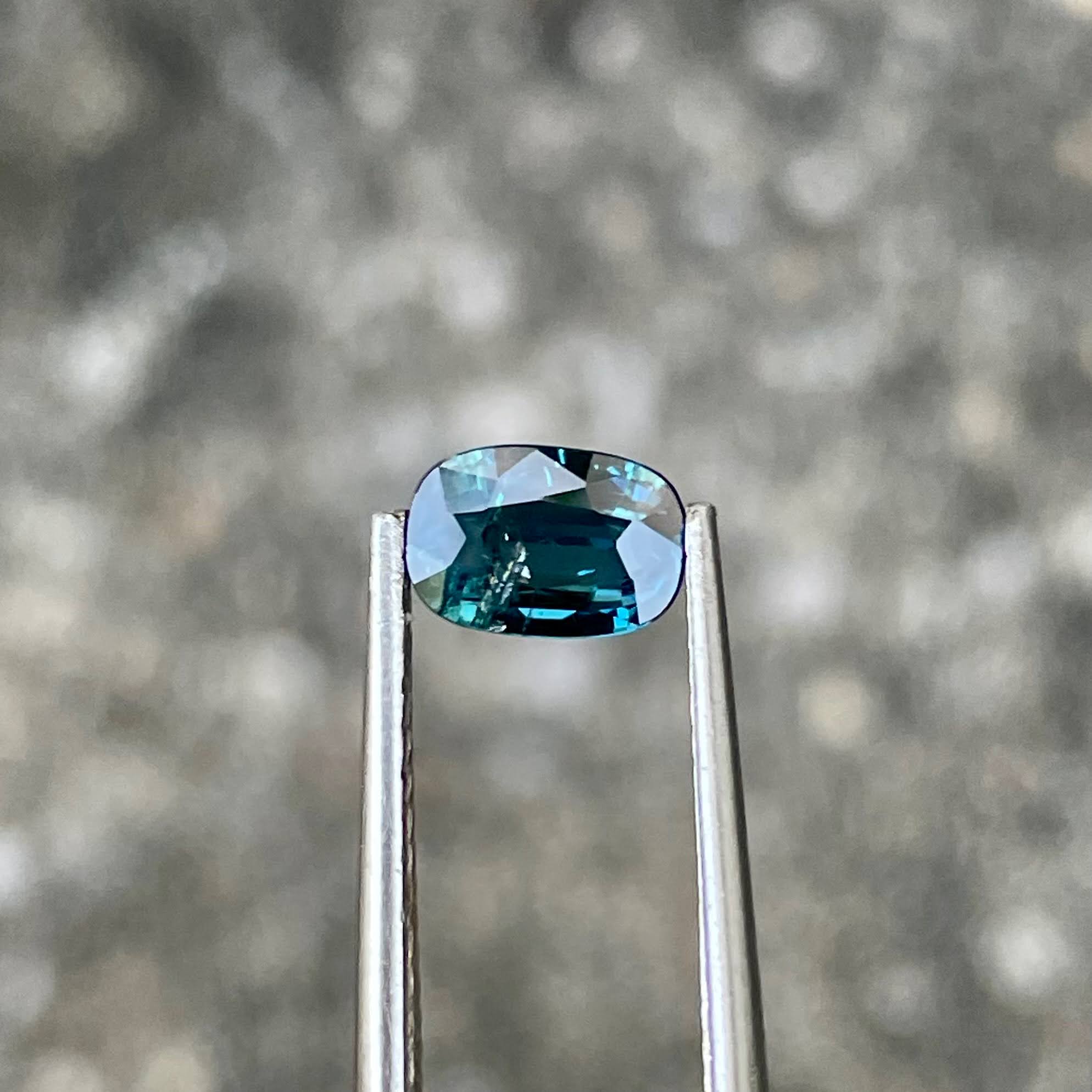 1.02 Carats Teal Sapphire Cushion Gem