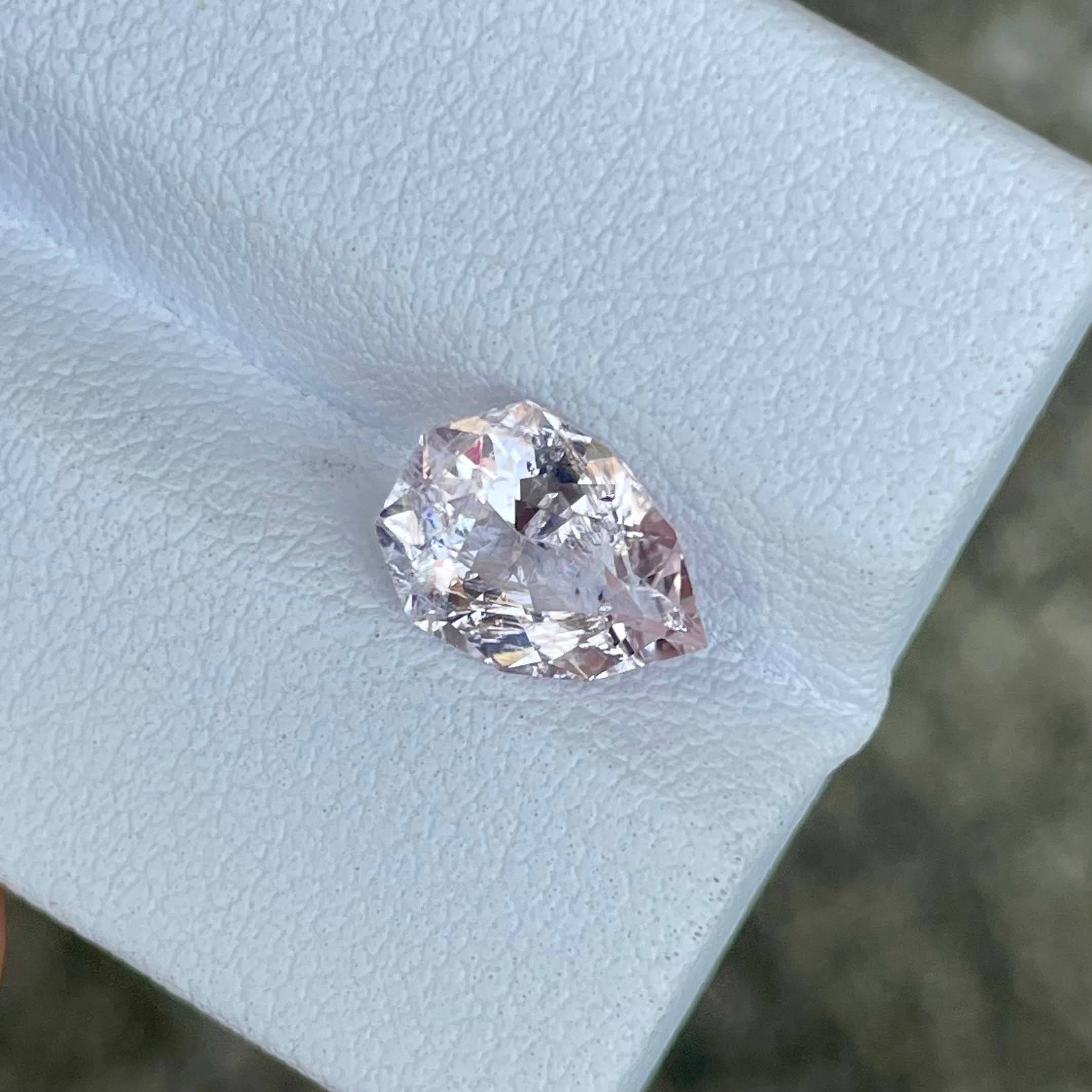 1.83 Carats Pear Morganite Stone 