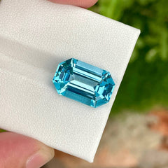 13.65 Carats Blue Topaz Emerald Cut