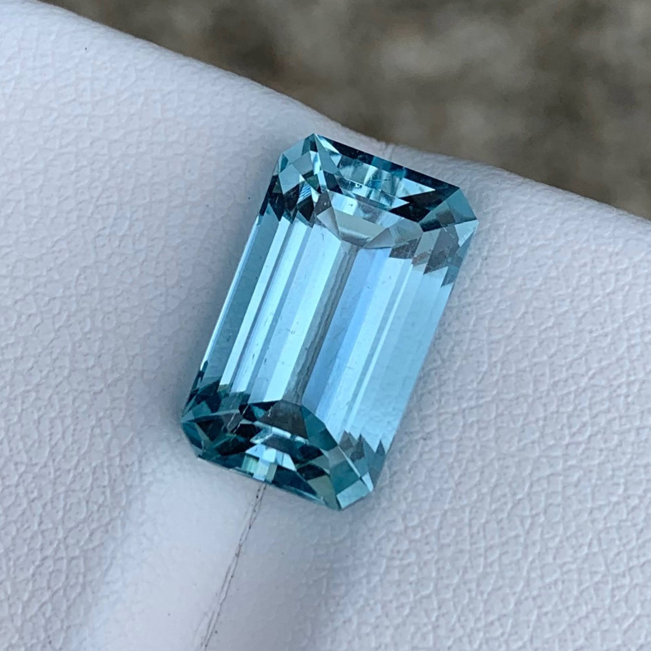 6.65ct Ocean Blue Aquamarine Emerald Cut