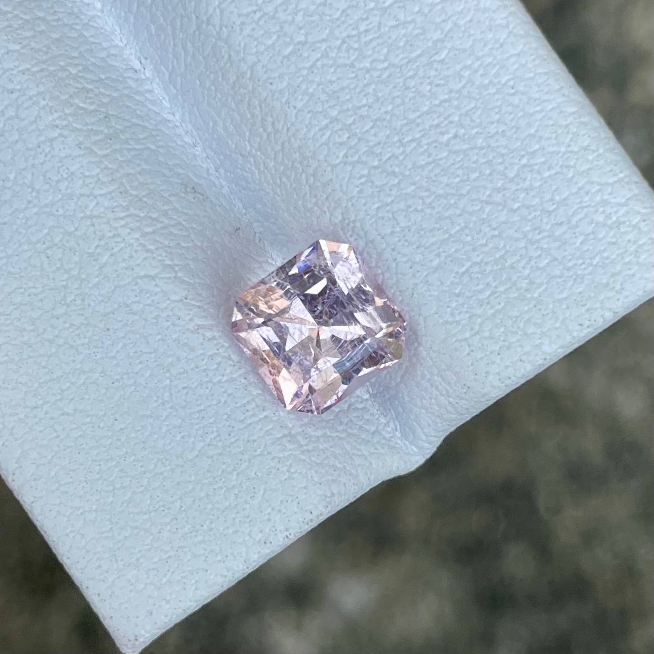 1.54 Carats Pink Morganite Gemstone