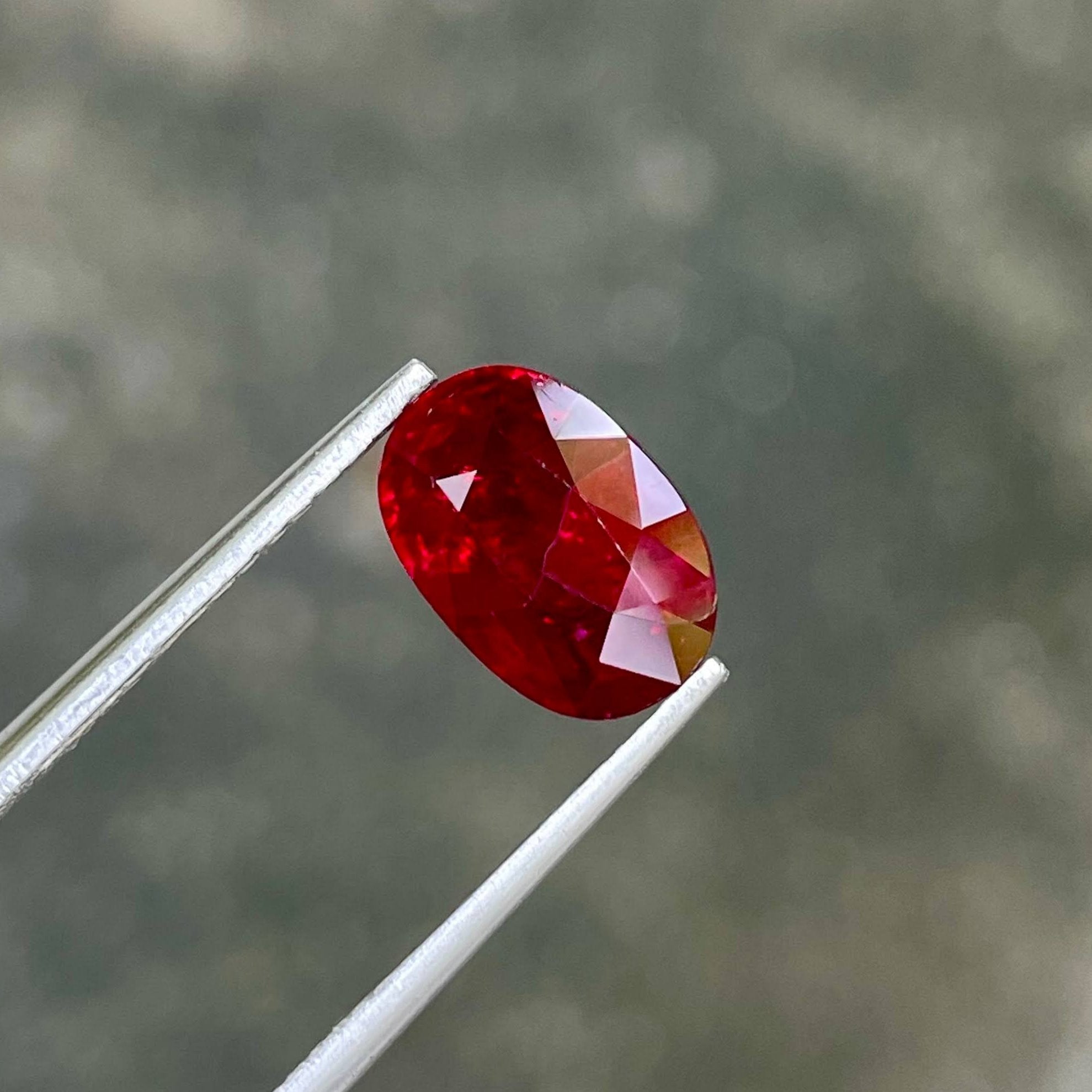 3.09 Carats Red Ruby Oval Stone