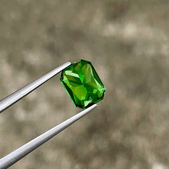 2.09 Carats Tsavorite Garnet