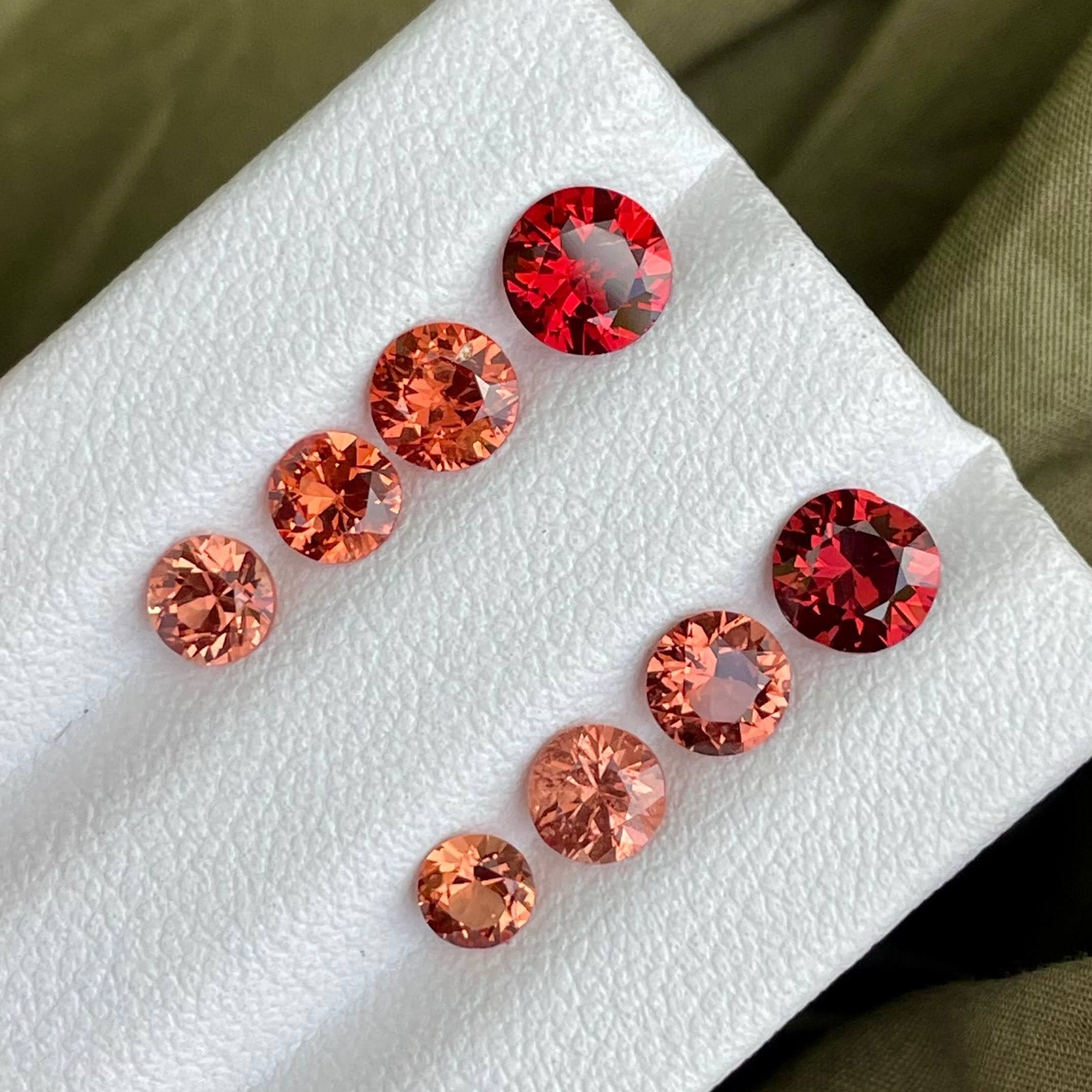 3.27 carats 8 Piece Orange Spinel Lot