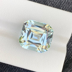 sea-blue-aquamarine-17-21ct-pakistan