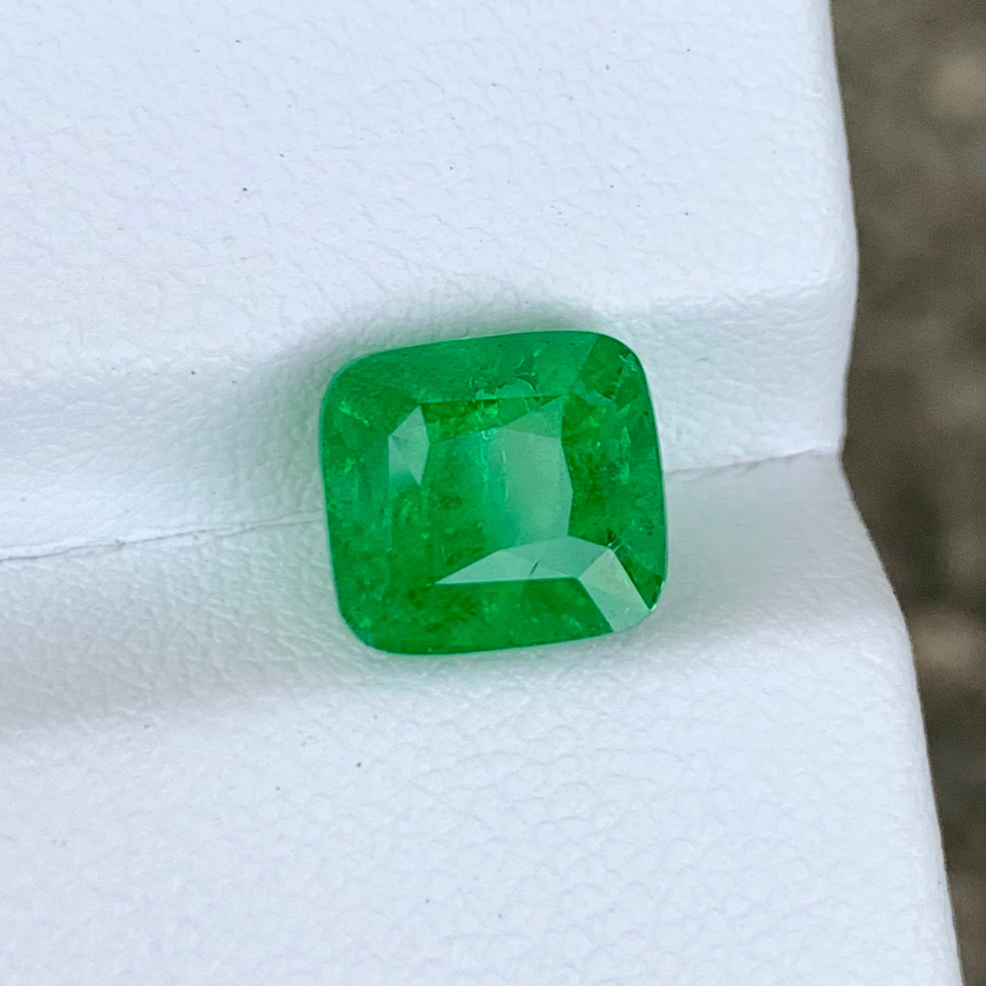5-05ct-forest-green-tsavorite-garnet-tanzania-cushion-cut