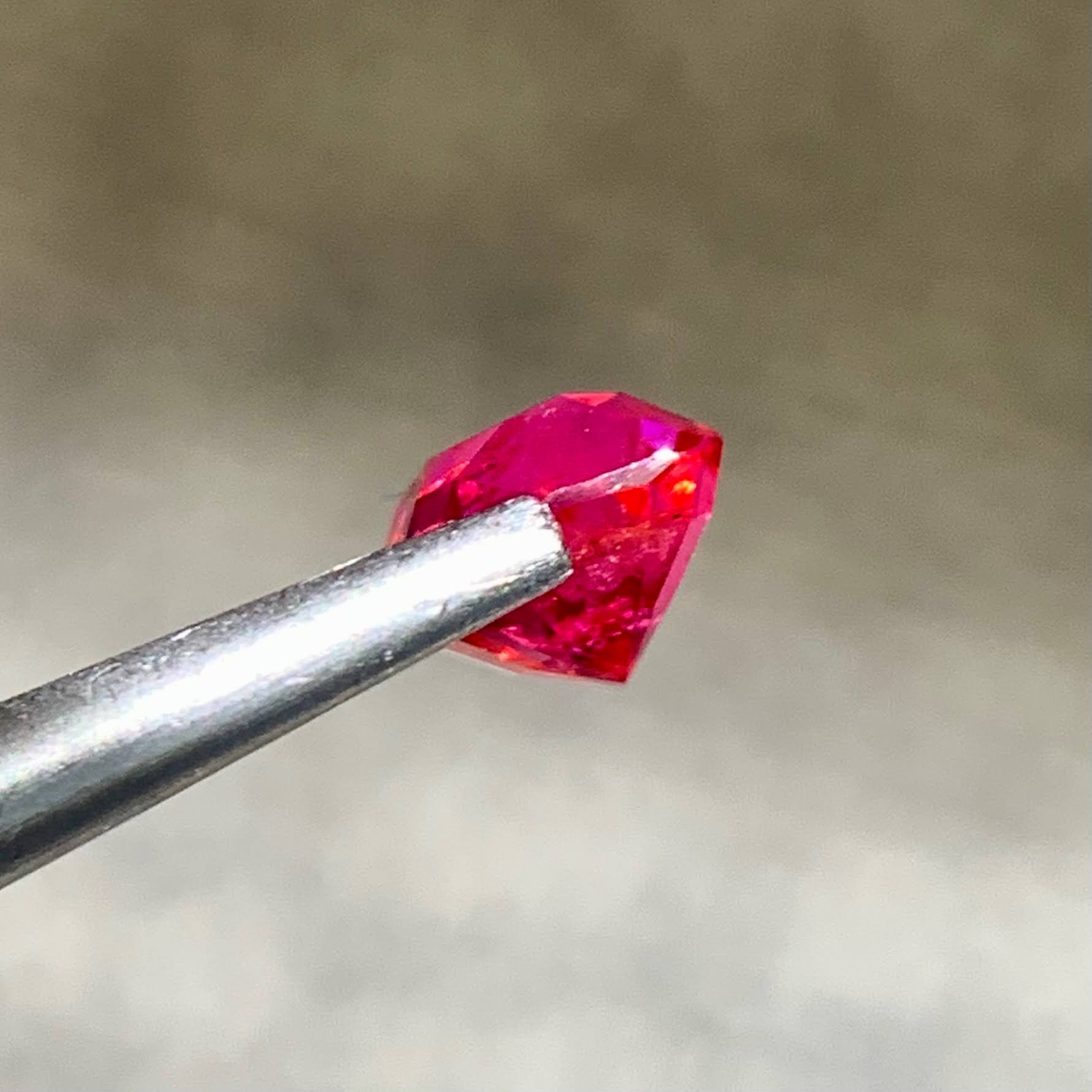 1-05-carats-bicolor-burma-spinel-cushion-brilliant-cut