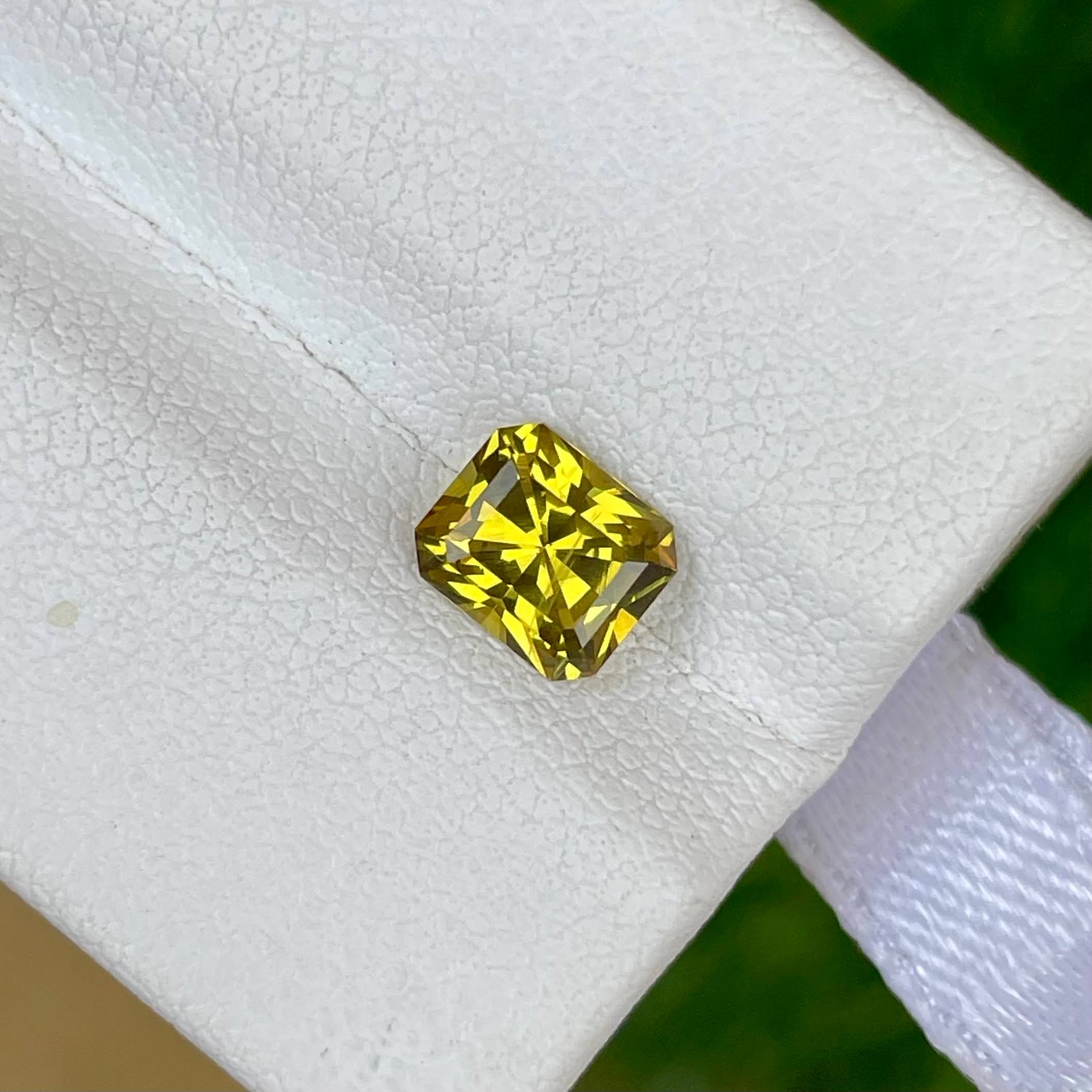 1.15 Carats Yellow Mali Garnet Stone