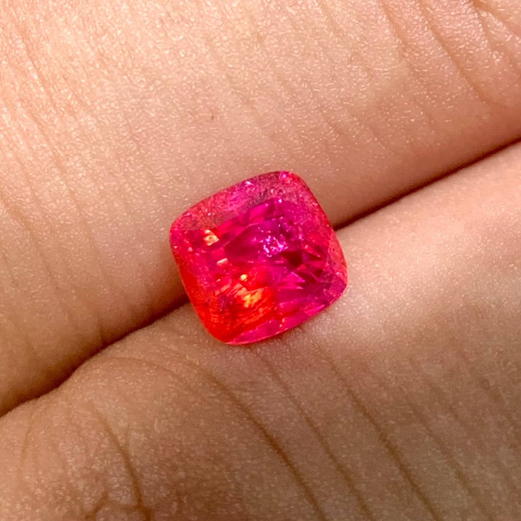 1-05-carats-bicolor-burma-spinel-cushion-brilliant-cut