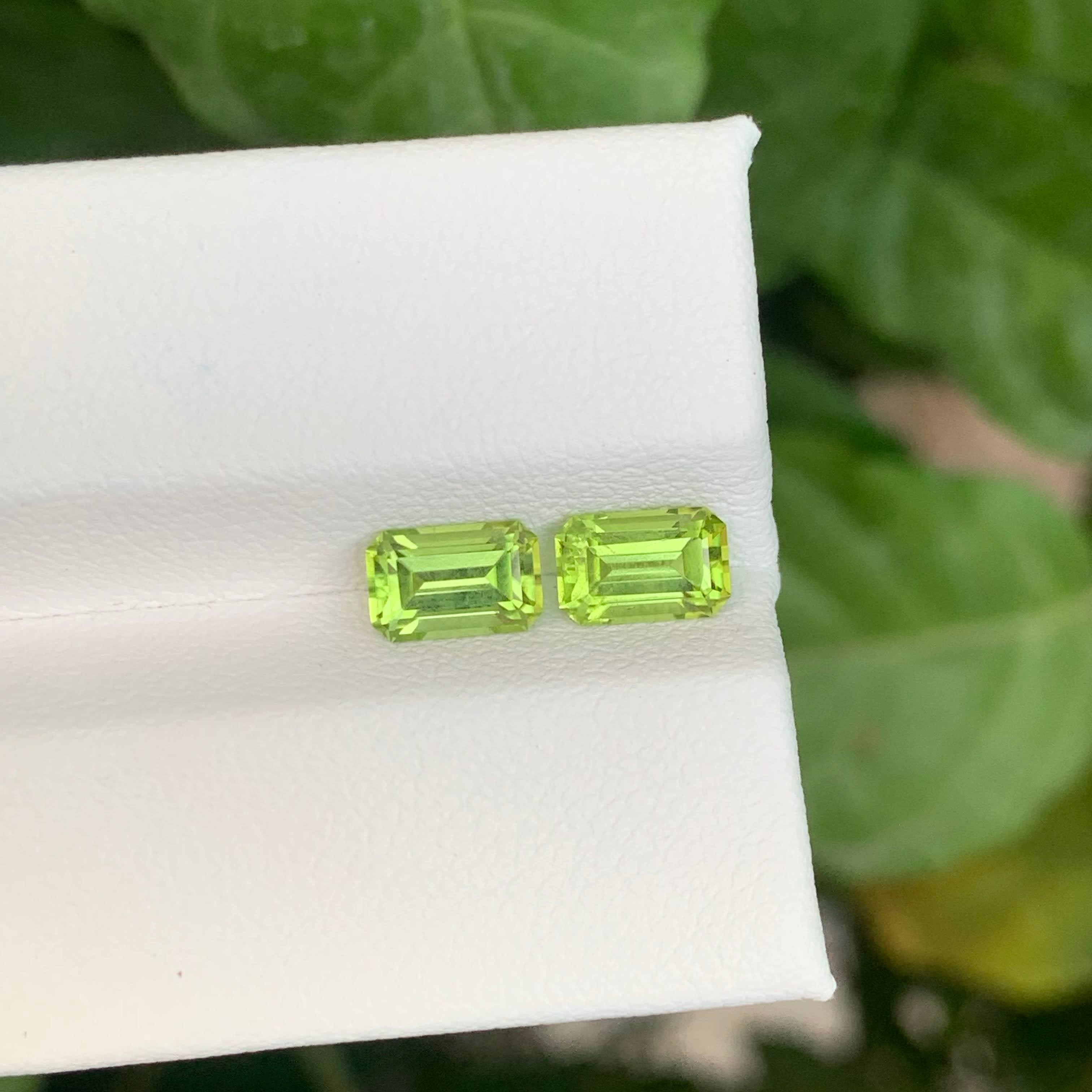 1.95 Carats Green Peridot Emerald Pair 