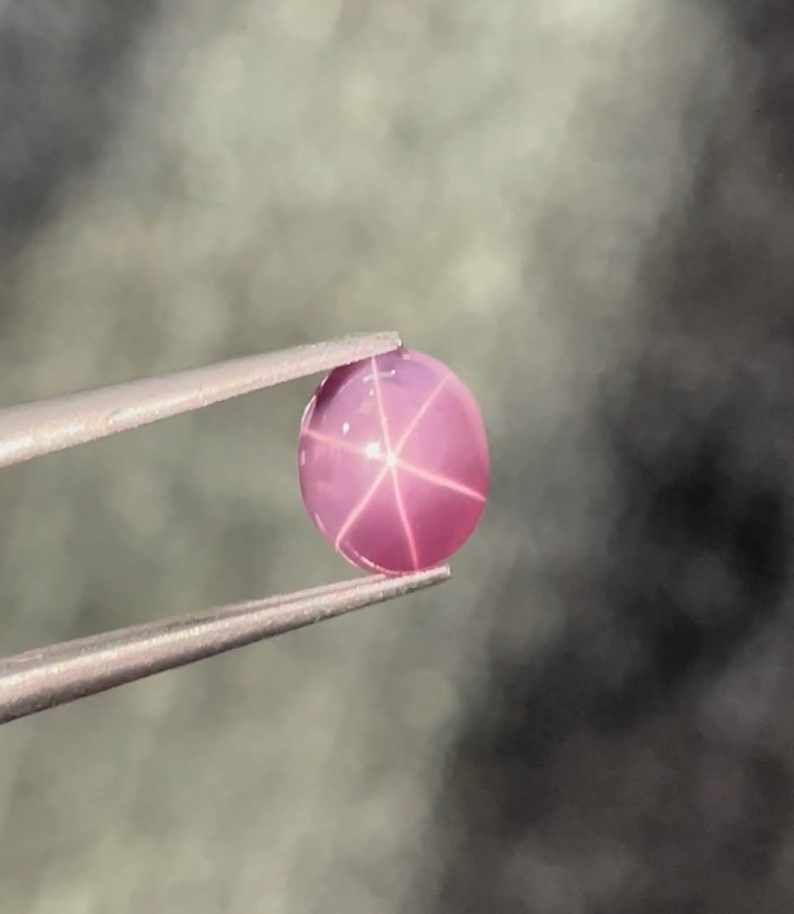 2.00 carats Natural Star Spinel