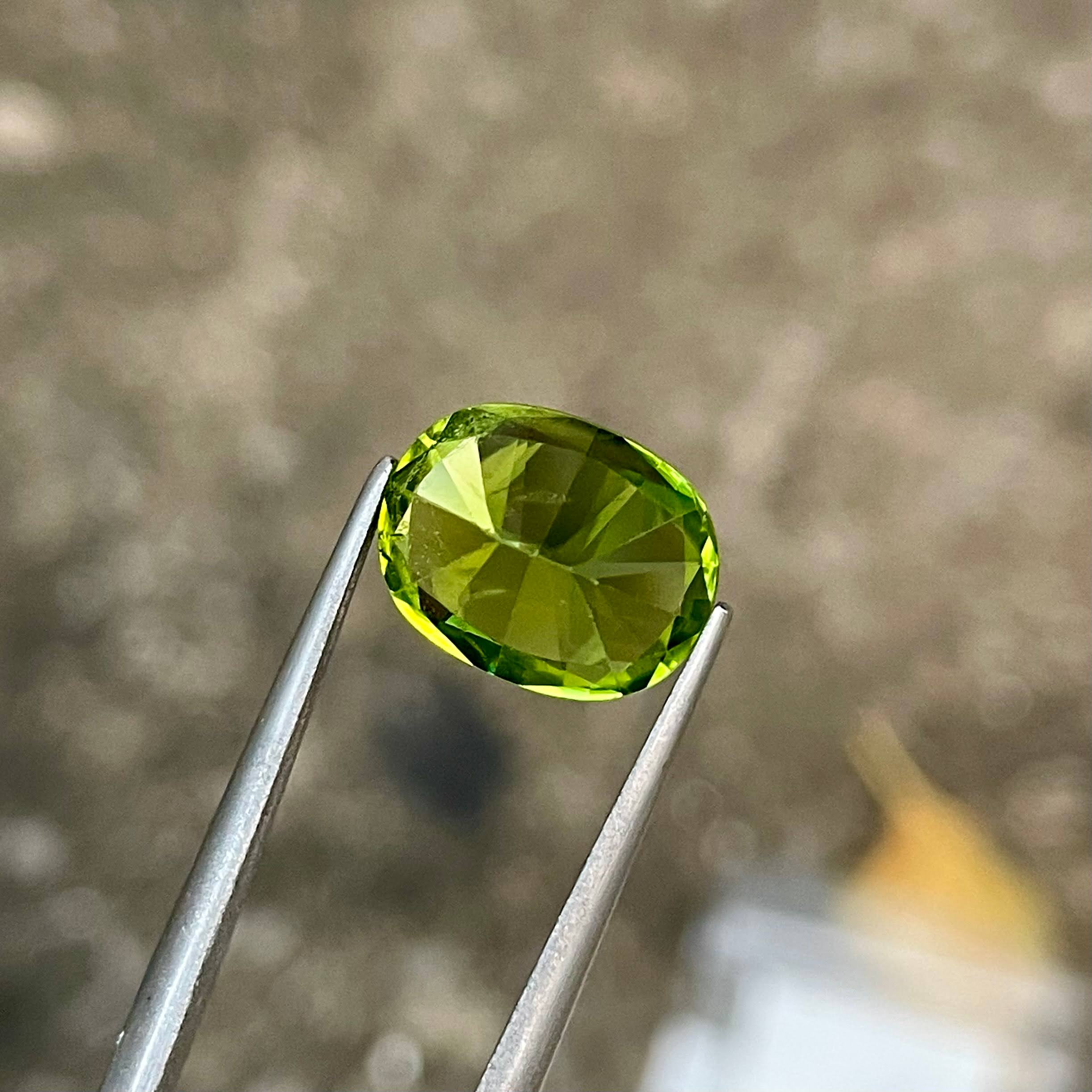 4.85 Carats Green Peridot Gemstone