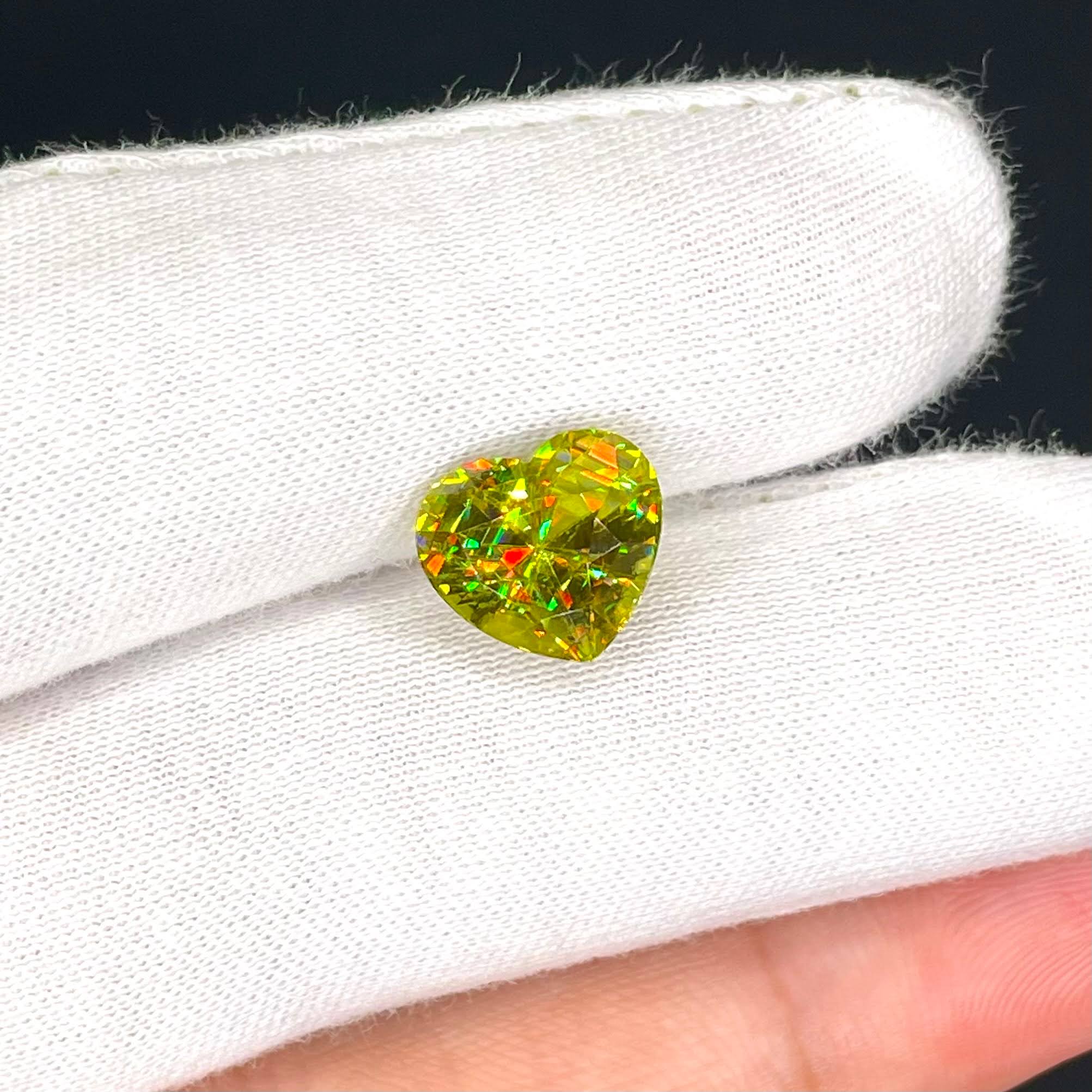 5.90 Carats Heart Cut Sphene Gemstone5.90 Carats Heart Cut Sphene Gemstone