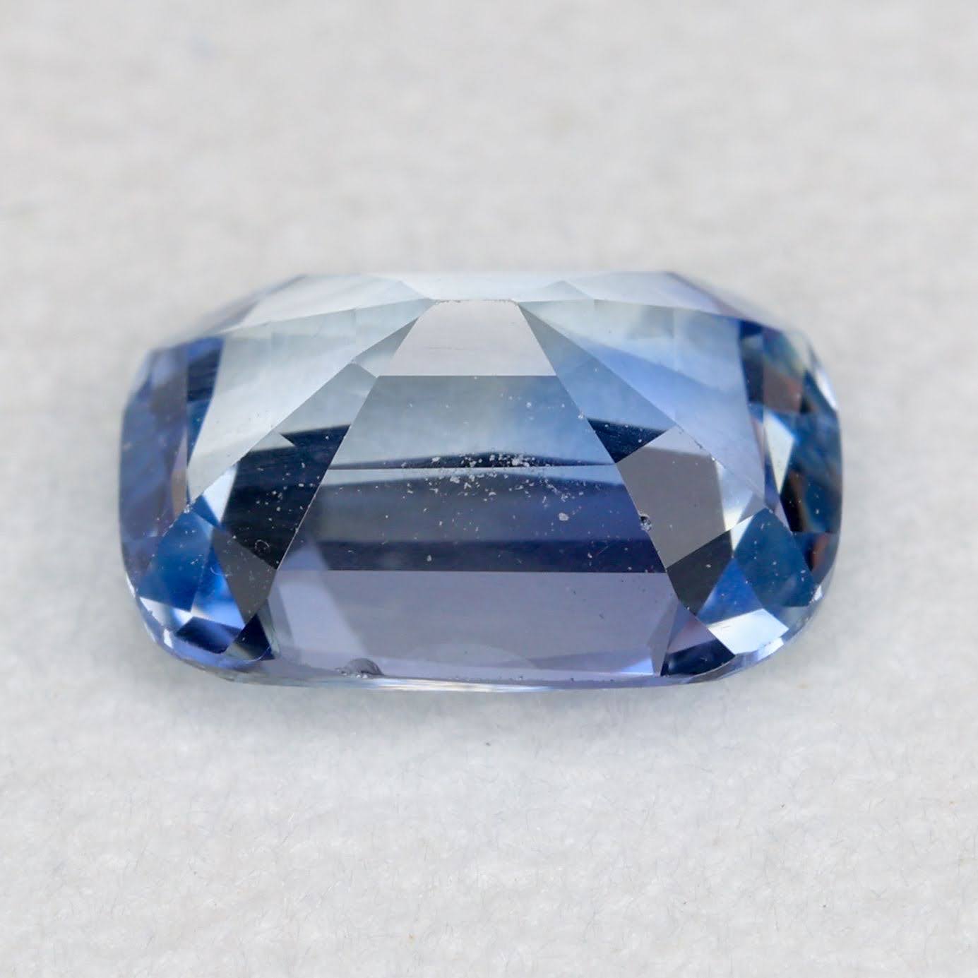 1.62 Carats Blue Sapphire Stone