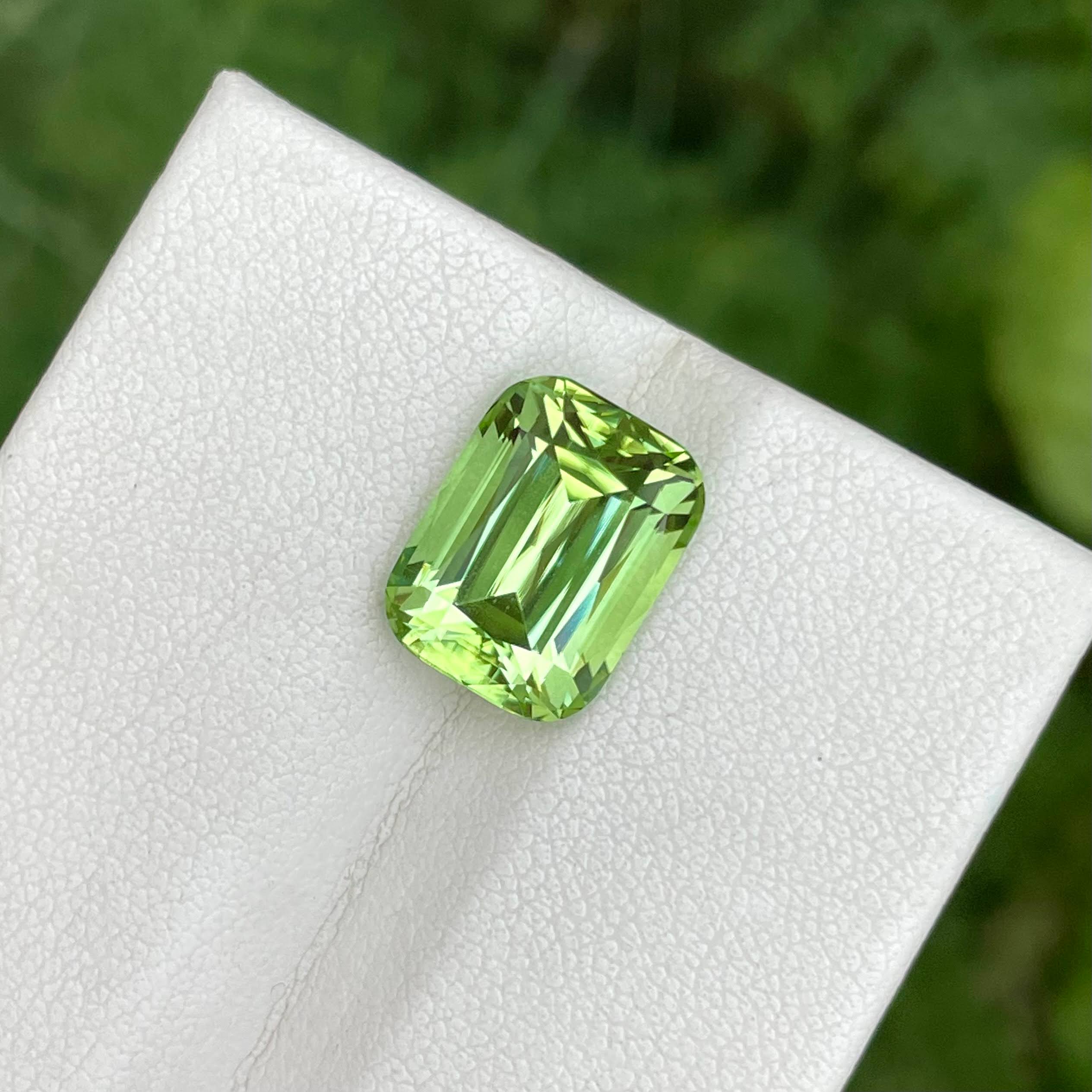 7.55 Carats Peridot Stone Cushion Cut