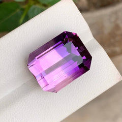 22.93Ct Bi-Color Purple Amethyst