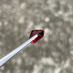 4.53 Carats Bright Red Garnet Stone