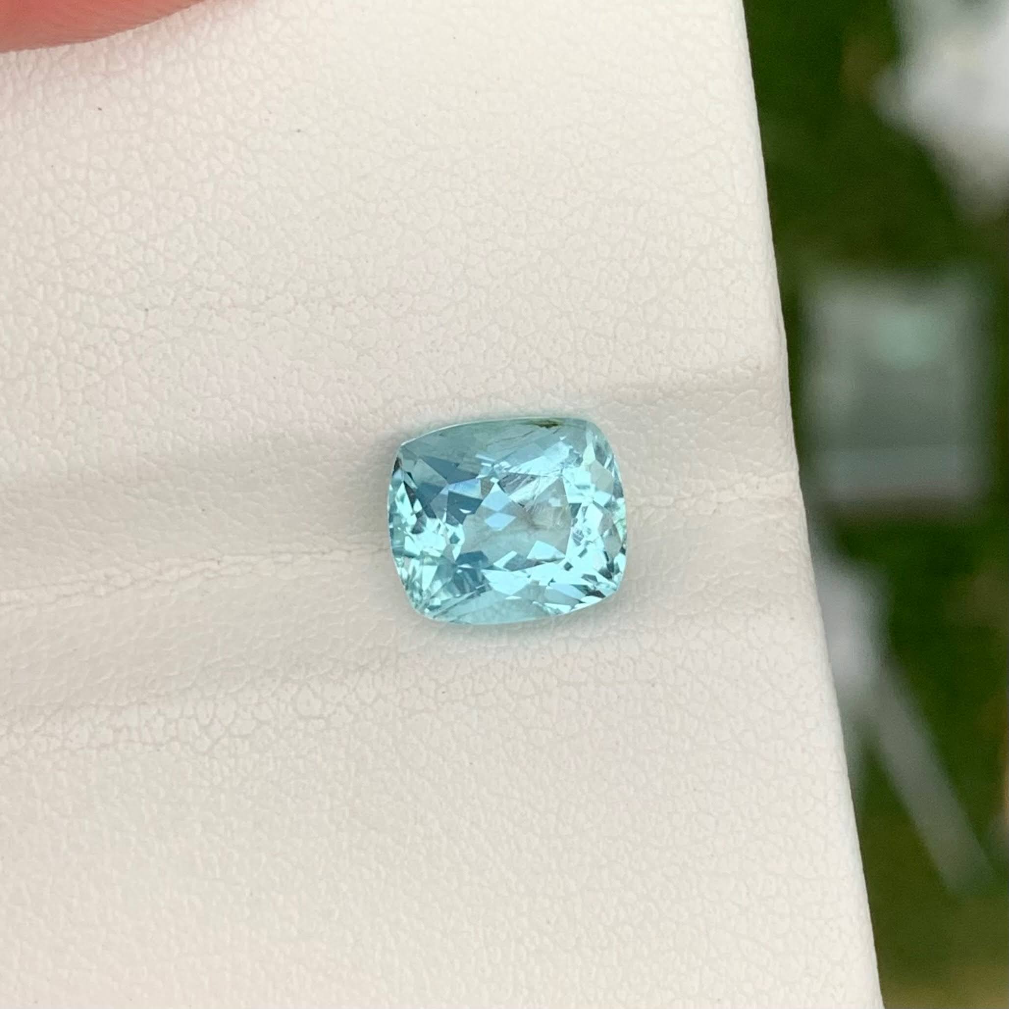 2.25 Carats Light Blue Aquamarine Stone