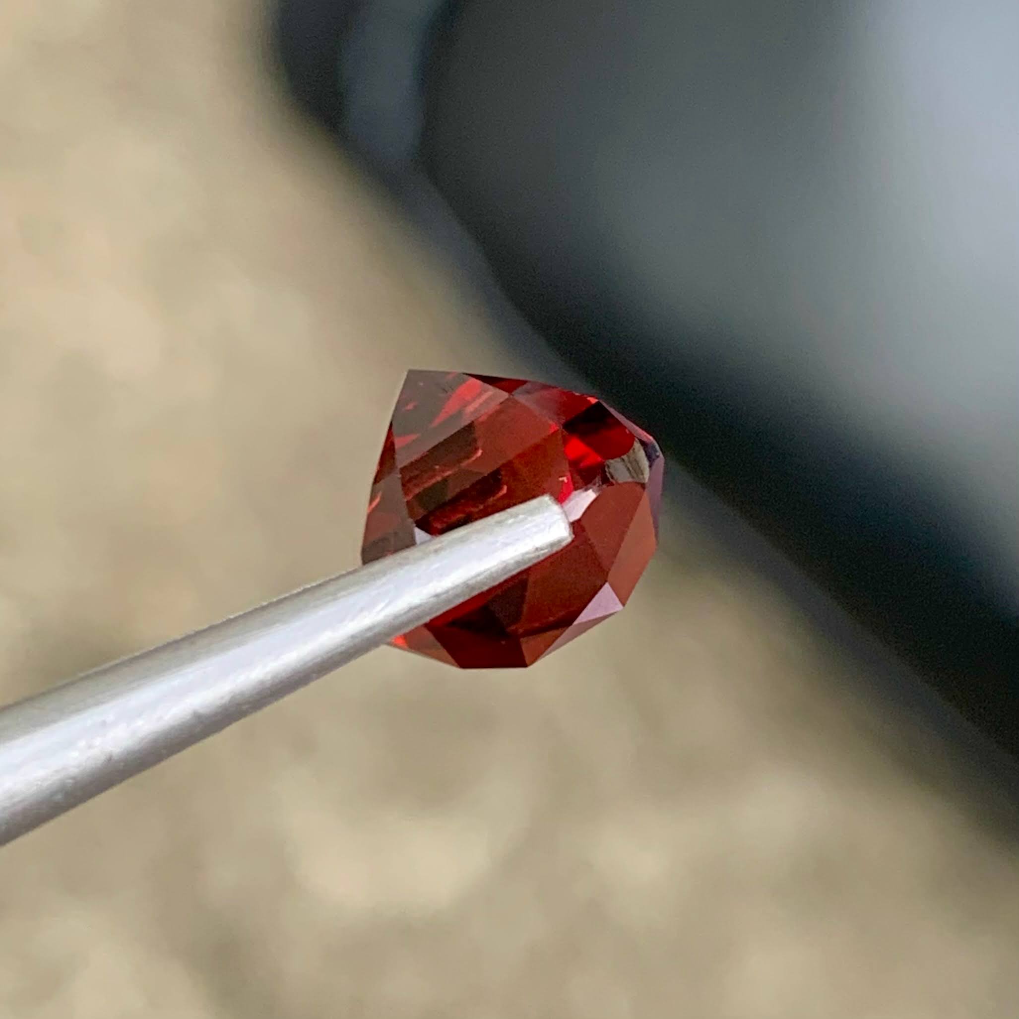 5.93Ct Bright Red Garnet
