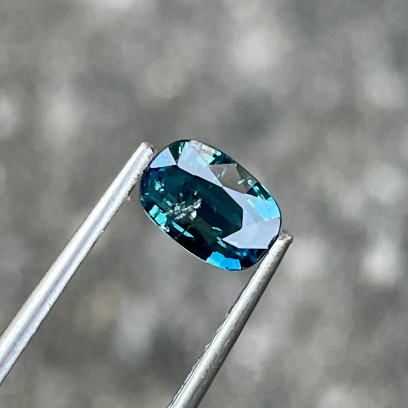 1.02 Carats Teal Sapphire Cushion Gem