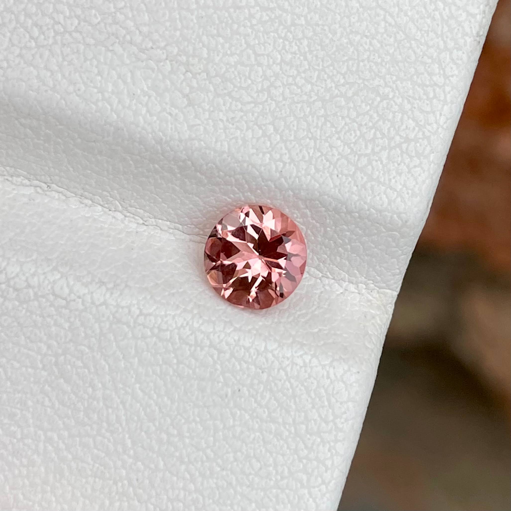 0.85 Carat Pink Tourmaline Round Cut