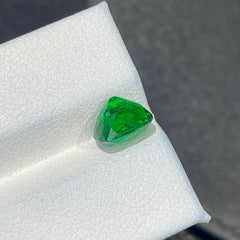 2.79 Carats Certified Tsavorite Garnet