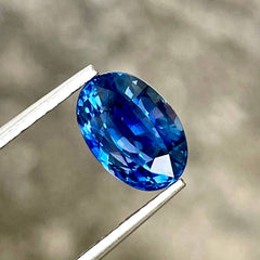 2.74 Carats Blue Sapphire Gemstone