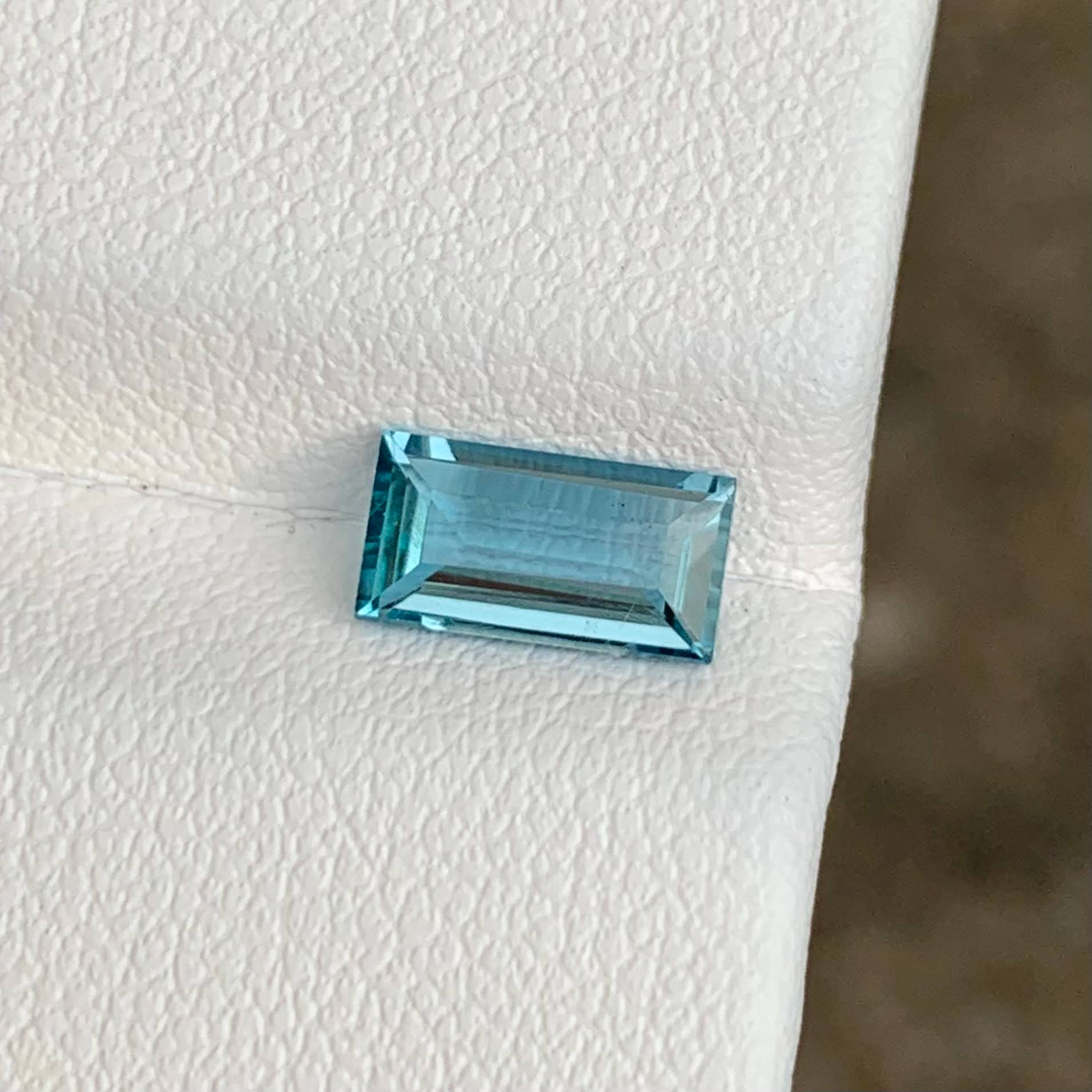 0.84ct Intense Blue Aquamarine Baguette Cut