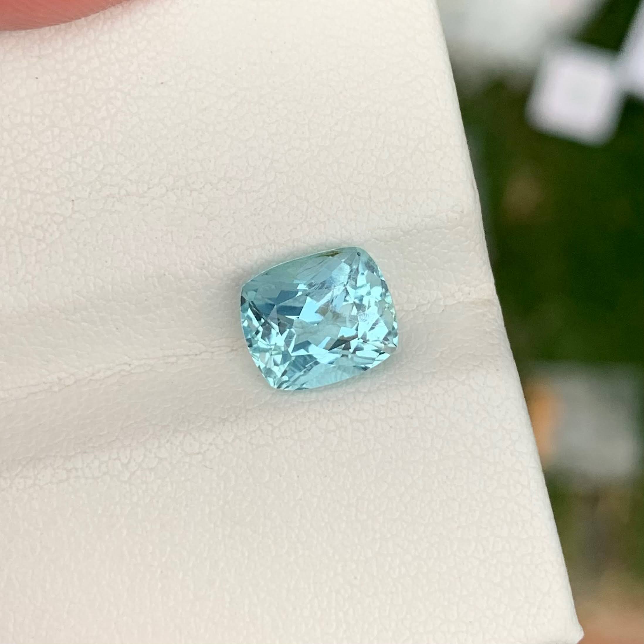 2.25 Carats Light Blue Aquamarine Stone