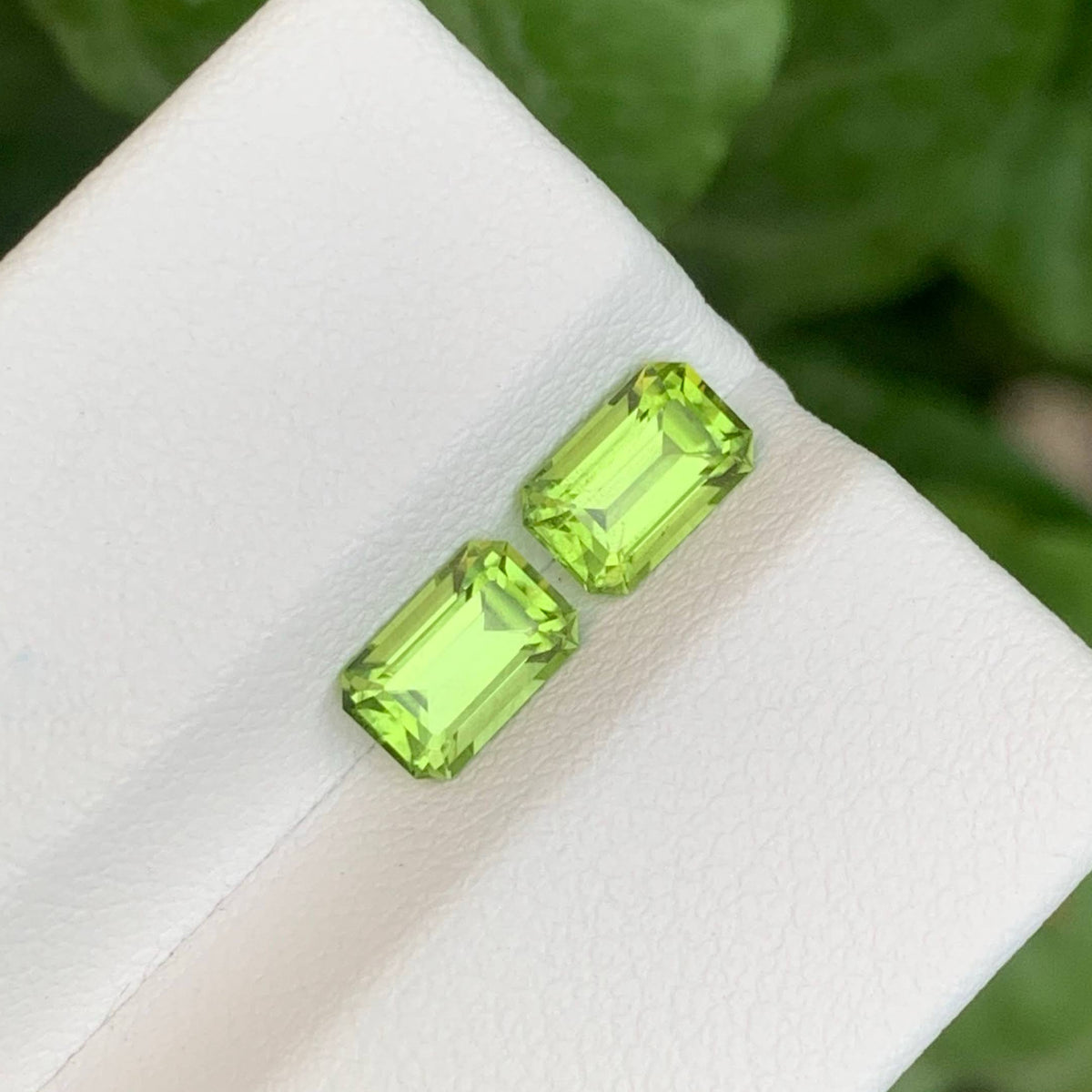 1.95 Carats Green Peridot Emerald Pair 