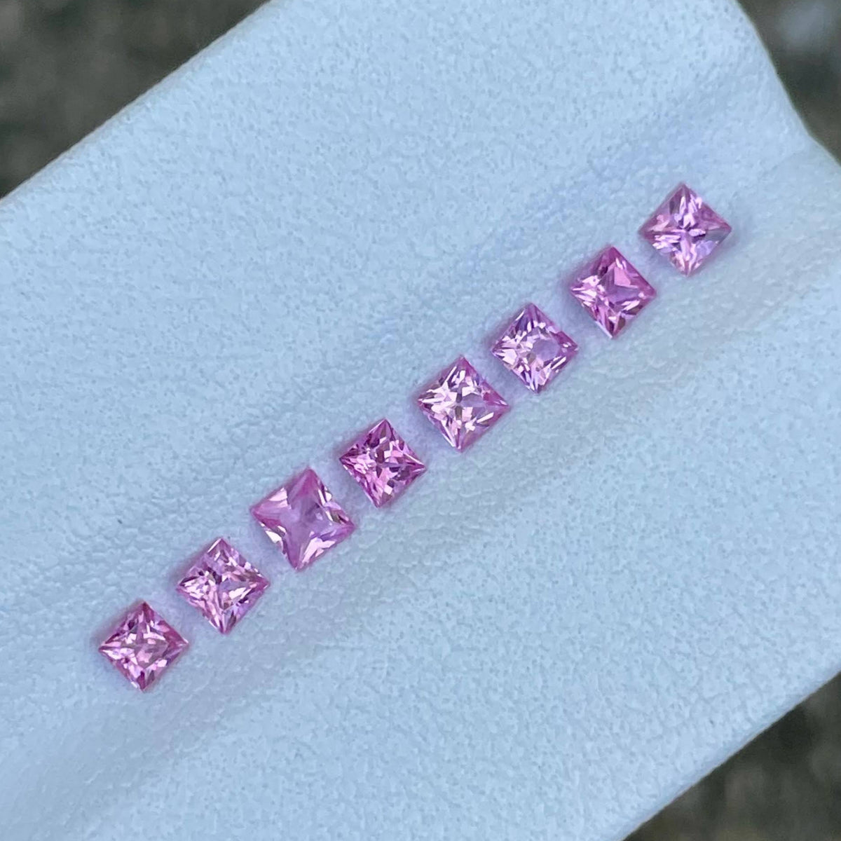 1.01 carats 8 Piece Pink Spinel Lot