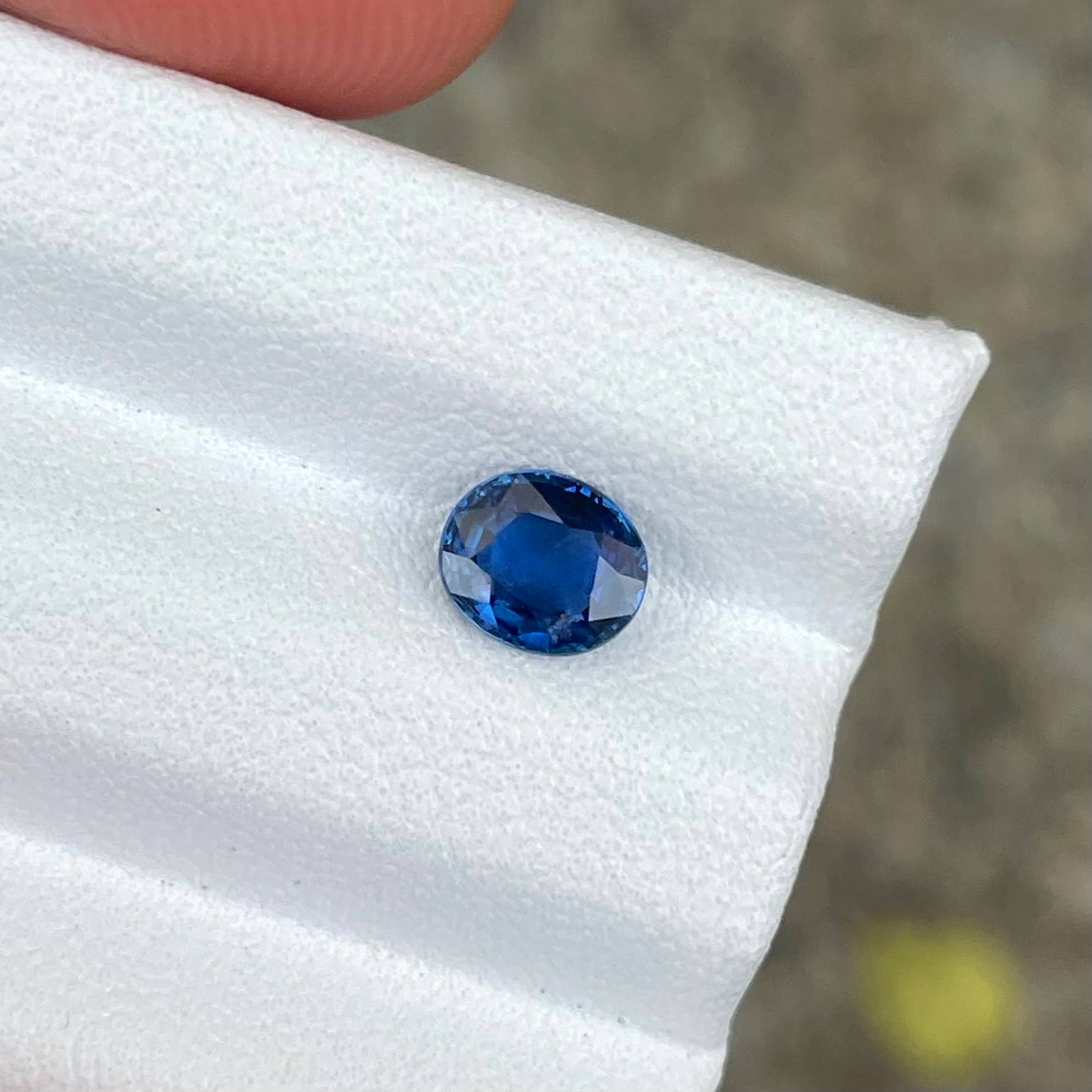 0.78 Carats Loose Sapphire Oval Stone