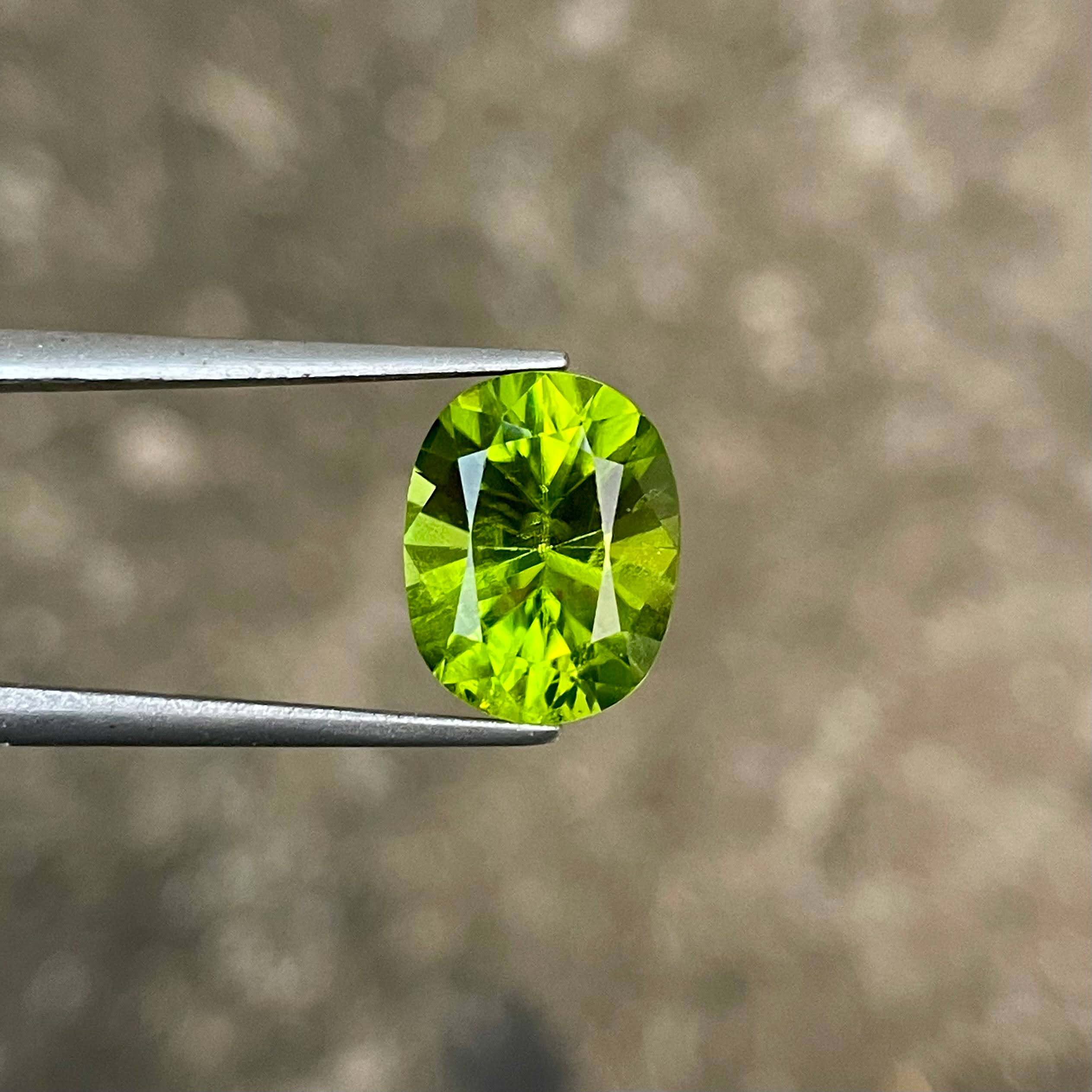 4.85 Carats Green Peridot Gemstone