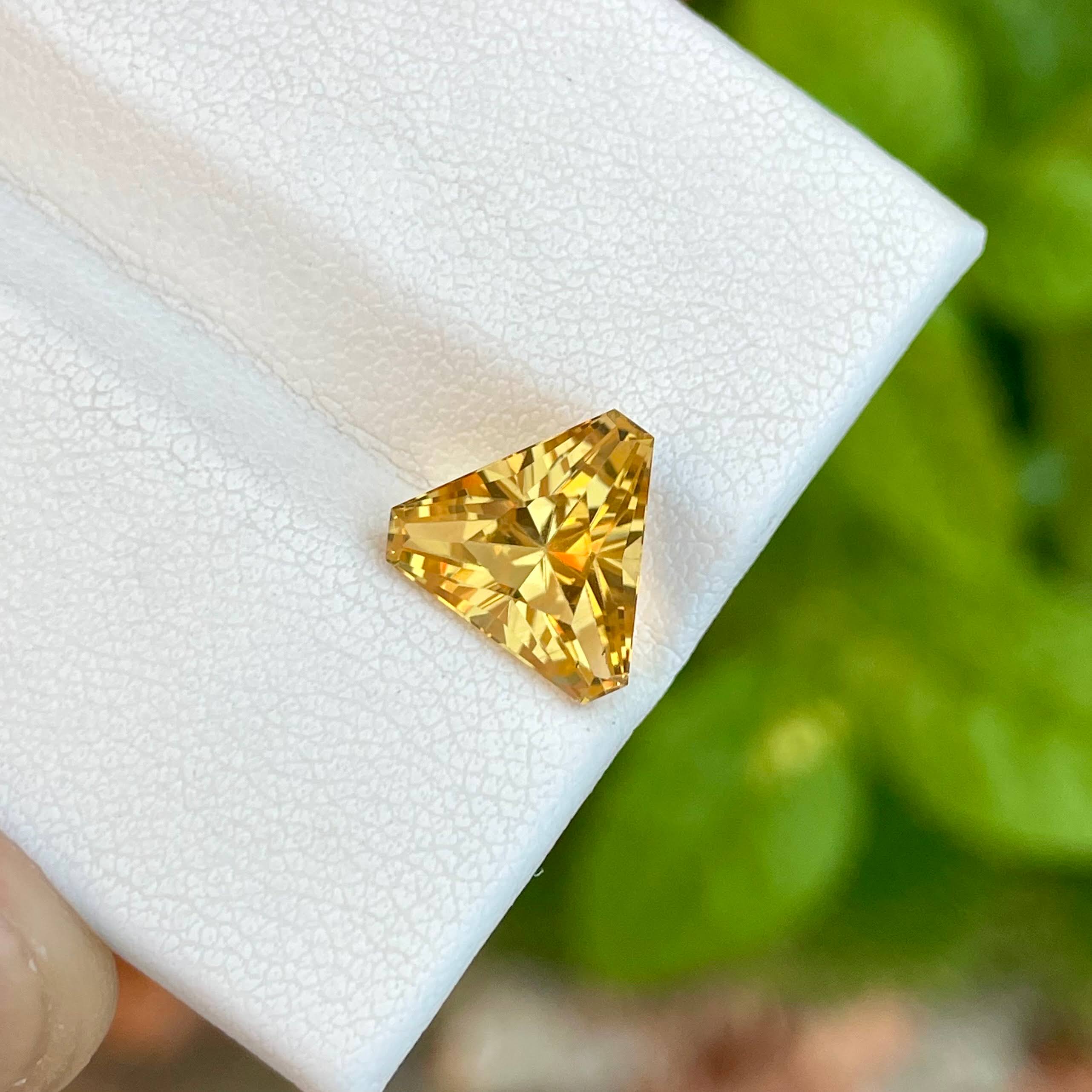 2.90 Carats Trillion Cut Citrine Stone