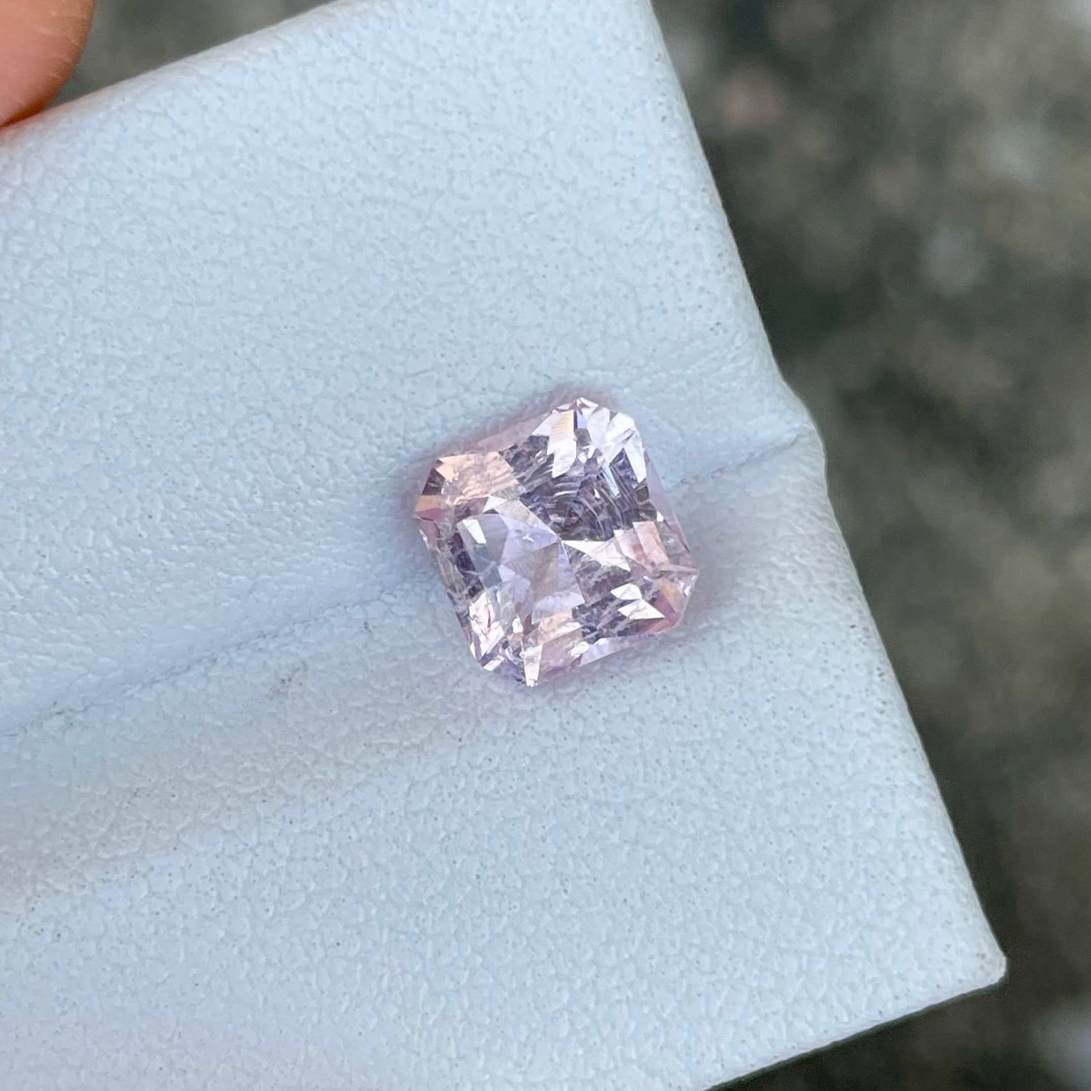 1.54 Carats Pink Morganite Gemstone