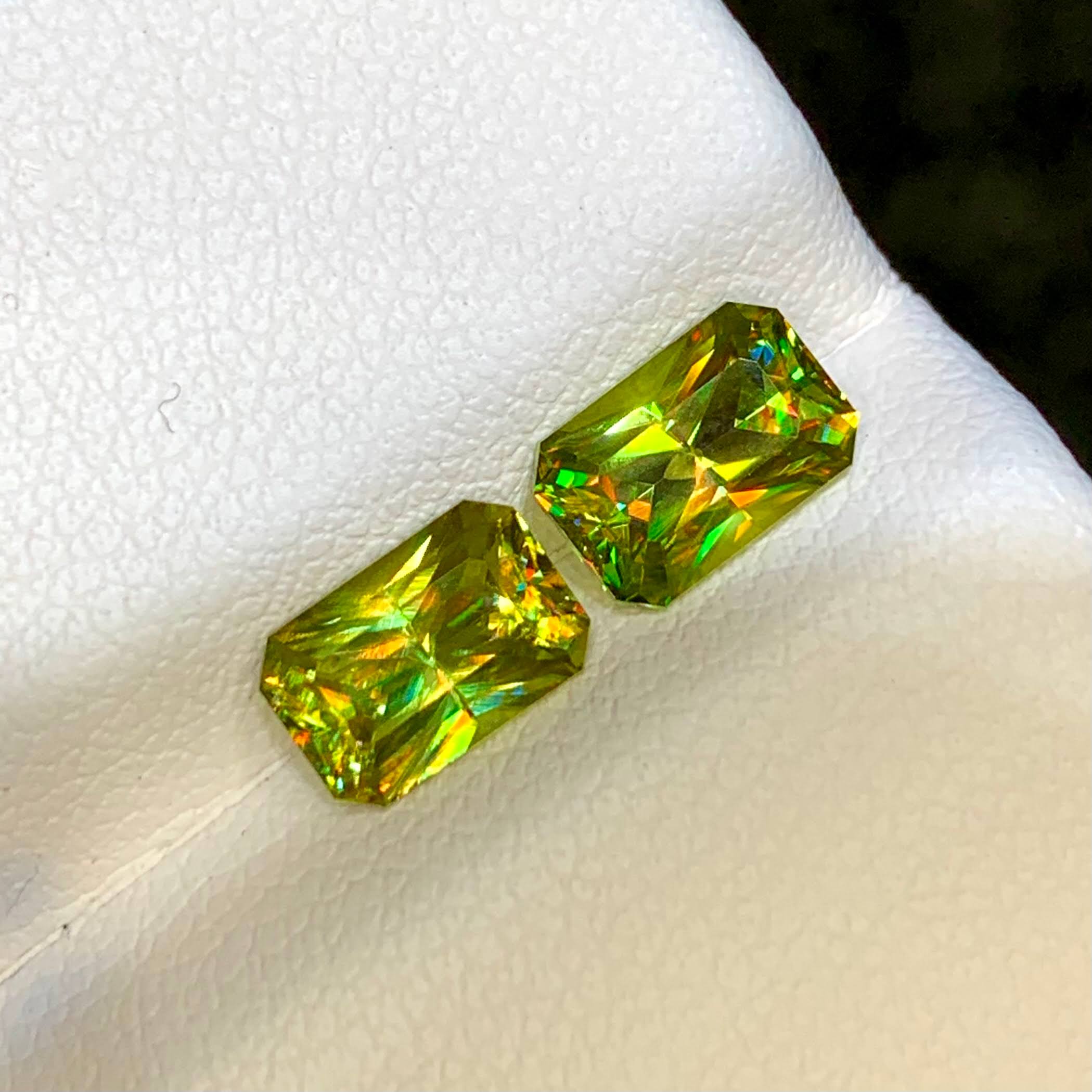 2.60ct Fire Rainbow Sphene Pair