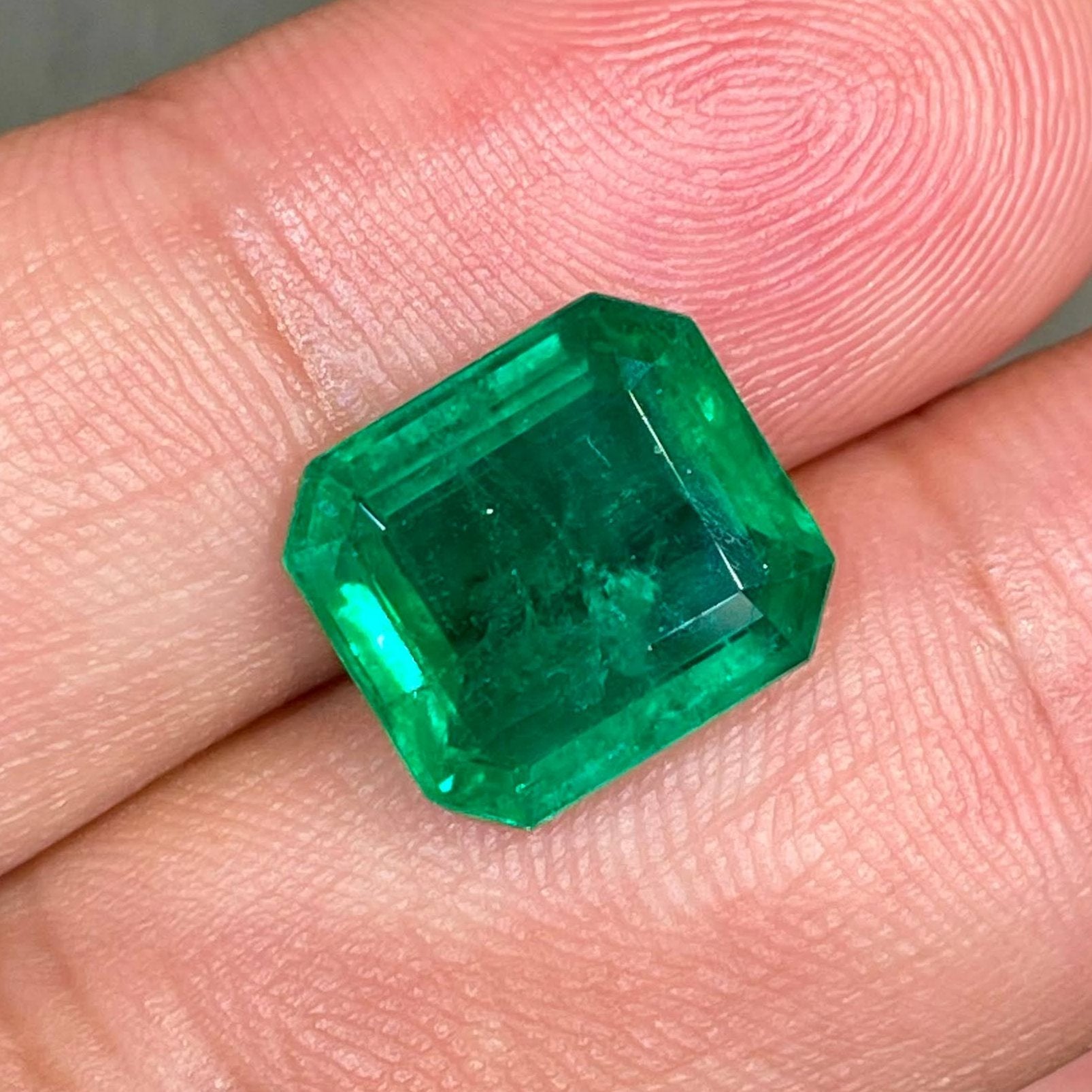 5.05 Carats Zambian Emerald Gemstone