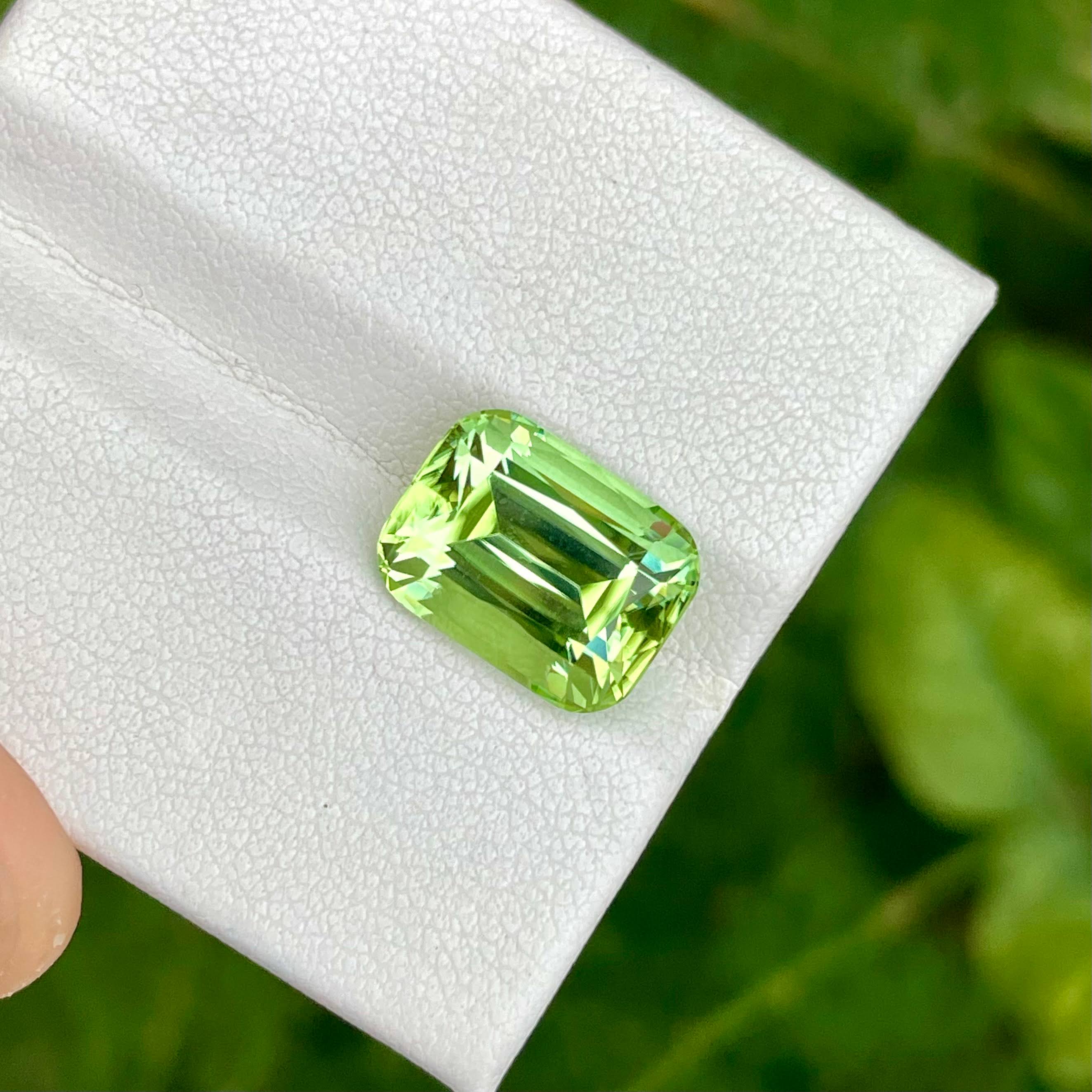 7.55 Carats Peridot Stone Cushion Cut