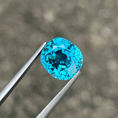 4.45 Carats Blue Oval Zircon Stone