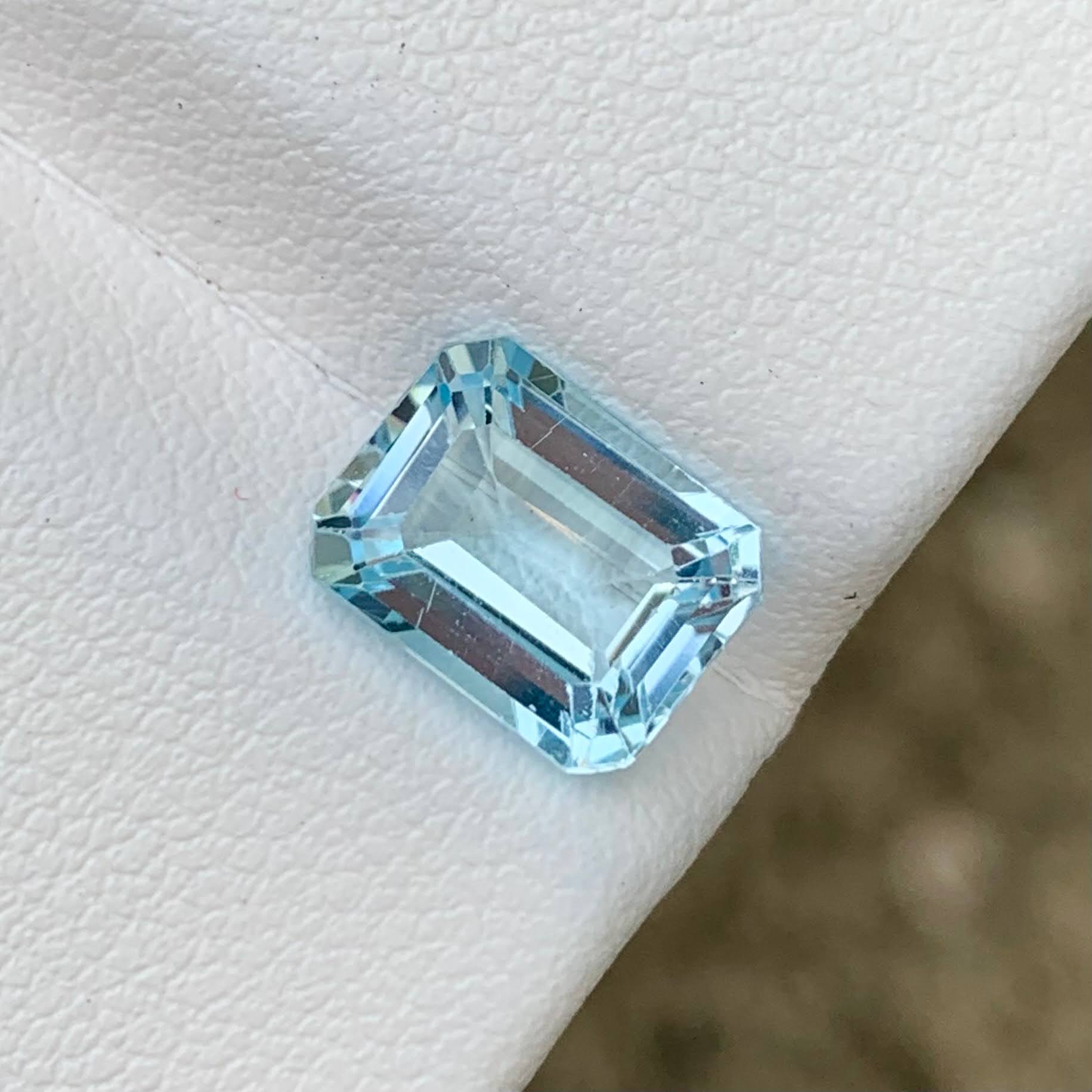 3.01 carats Natural Light Blue Aquamarine Emerald Cut Loose Nigerian Gemstone