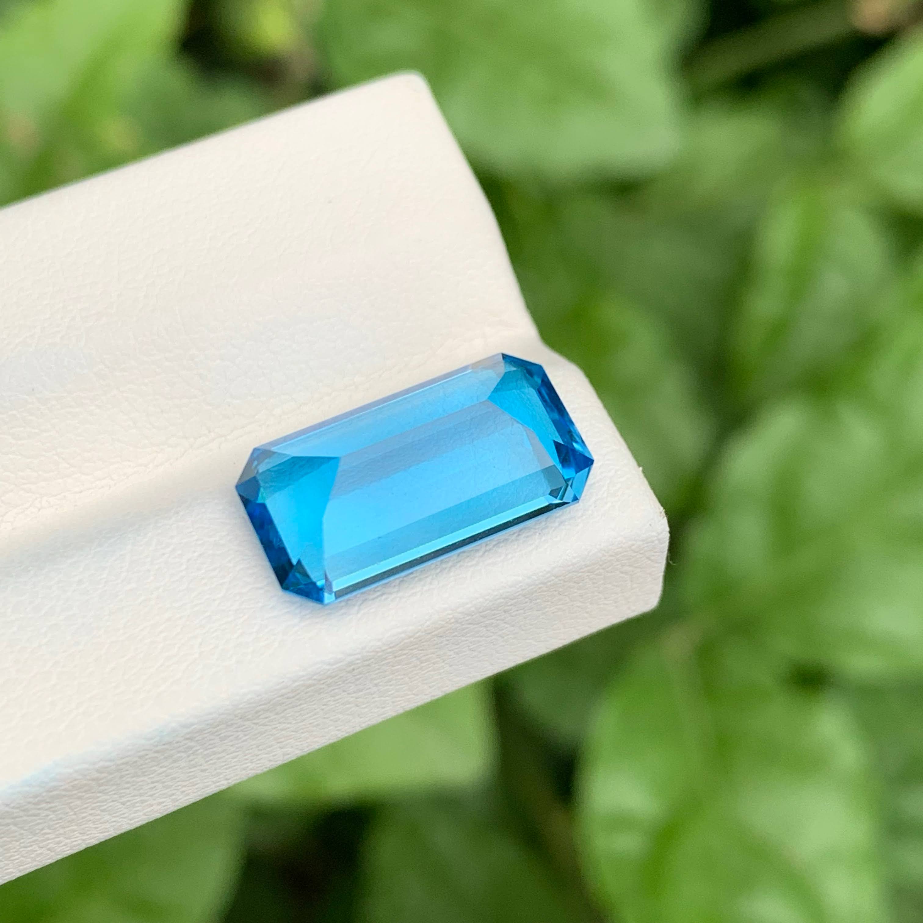 7.20 Carat Neon Blue Topaz for Sale