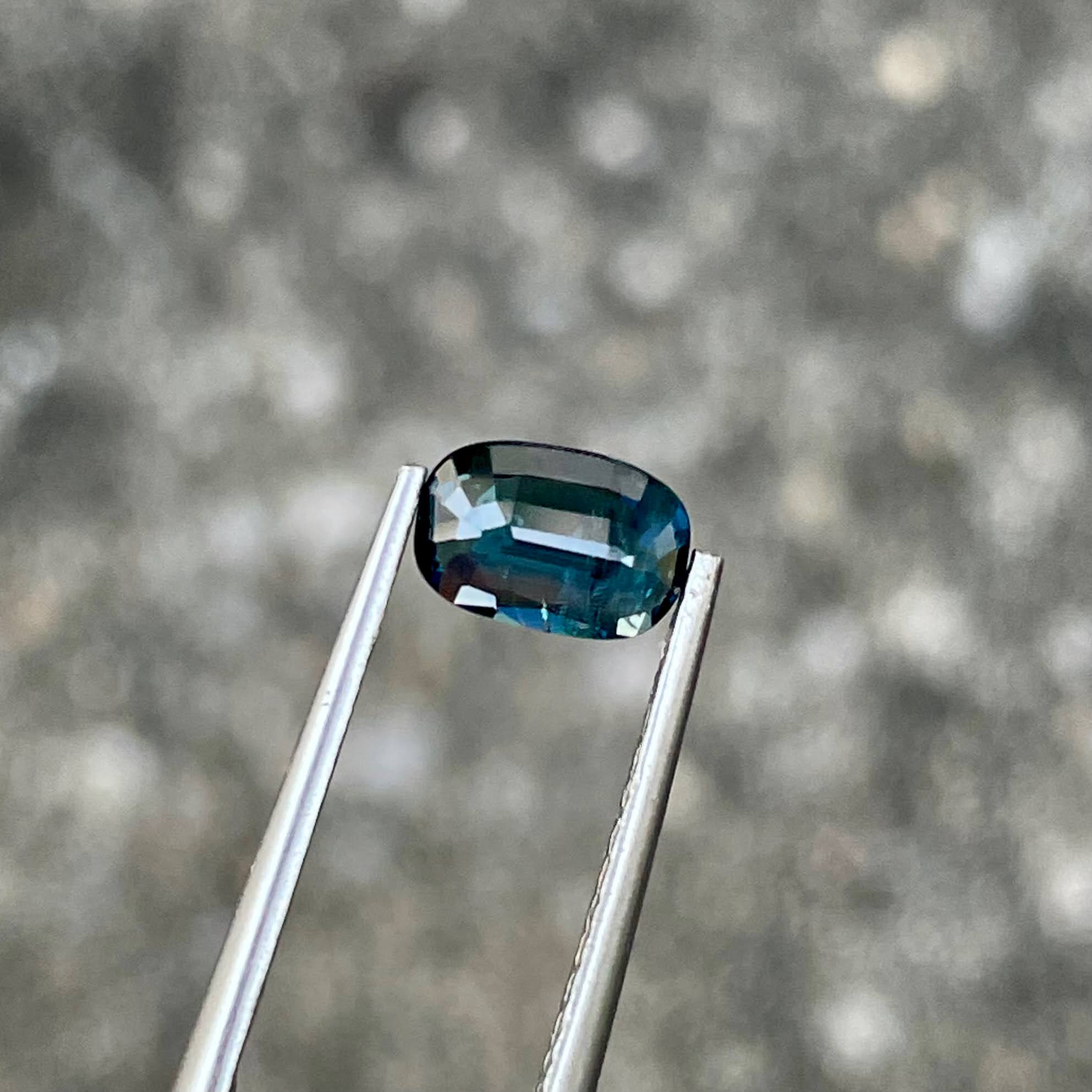 1.02 Carats Teal Sapphire Cushion Gem