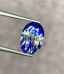 10.04ct Bicolor Parti Sapphire Oval Cut
