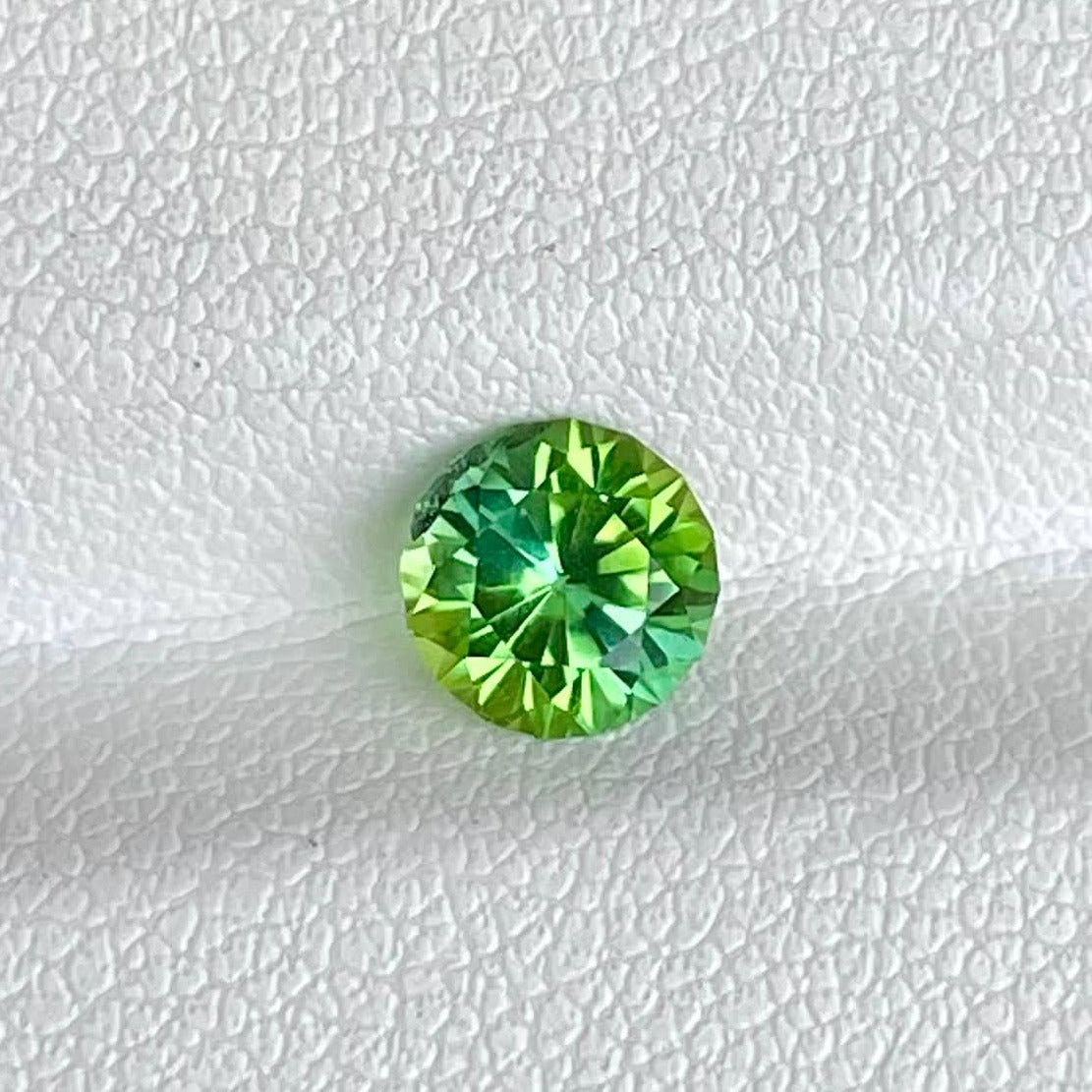 0.86 Carat Mint Green Round Tourmaline