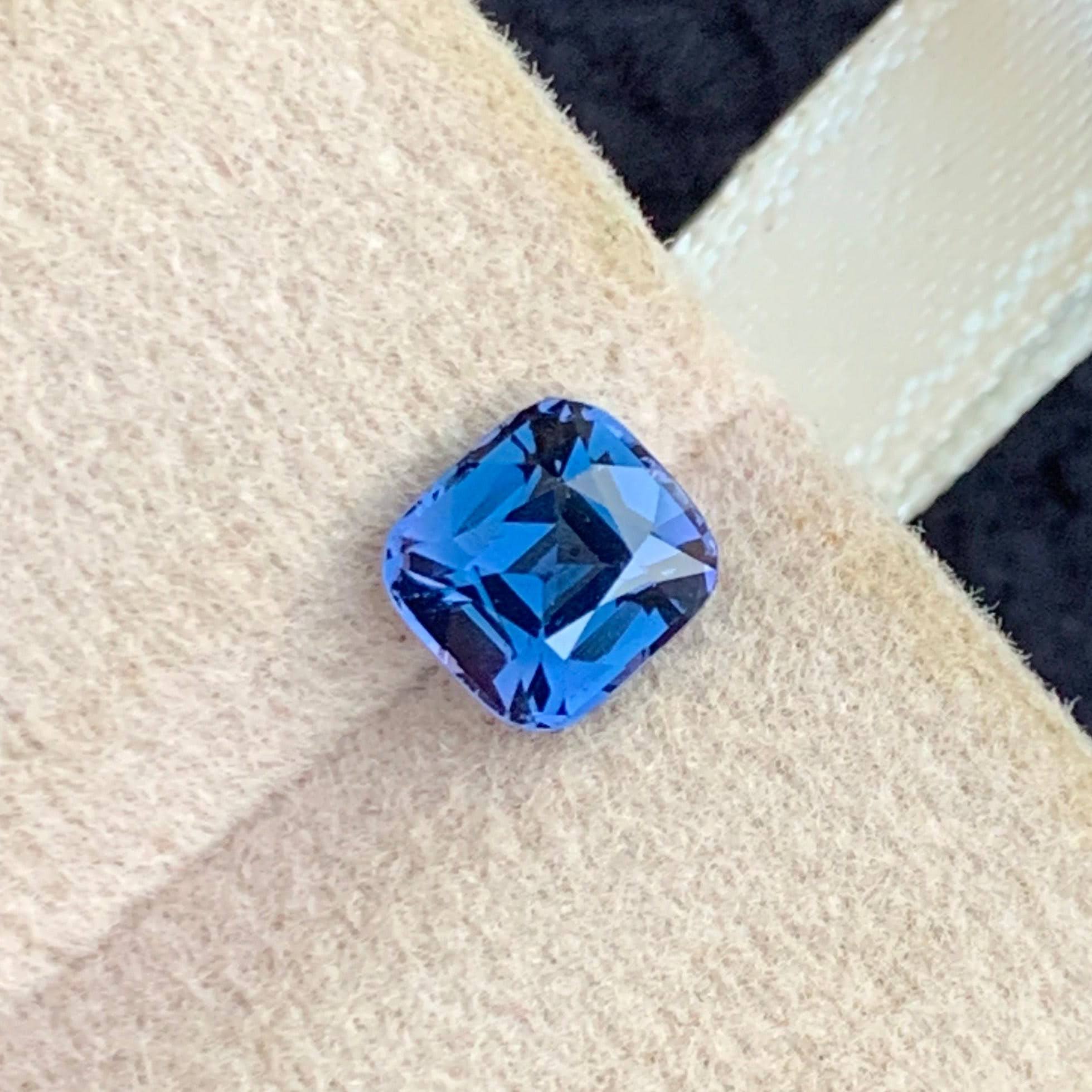 1.15 Carats Grayish Blue Spinel Stone
