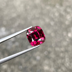 4.82 Carats Pinkish Red Garnet Stone