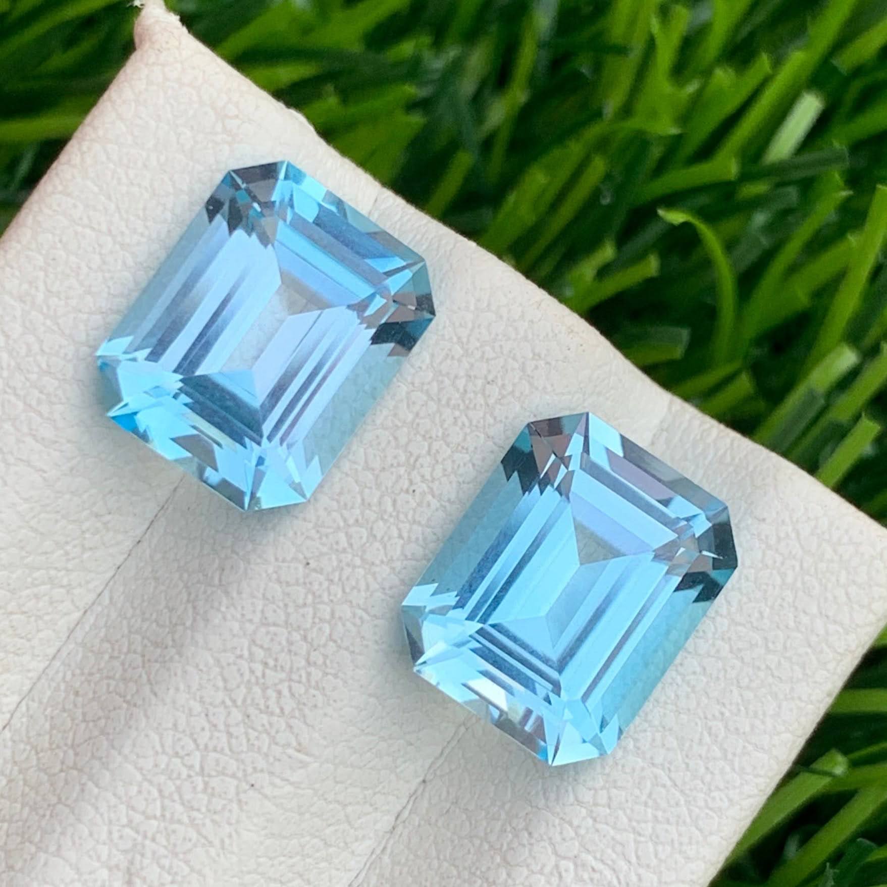 9.00 Carats Sky Blue Topaz Pair