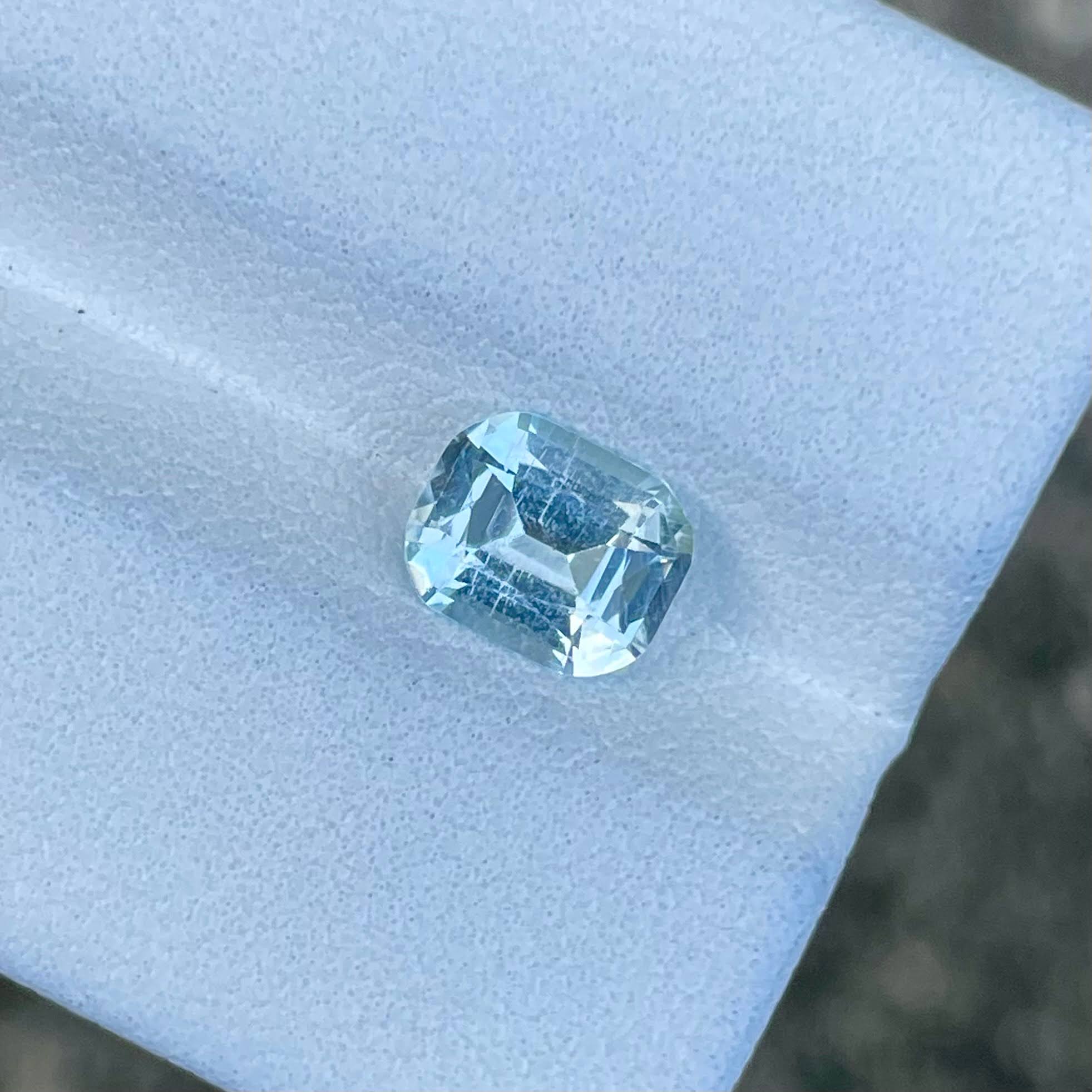 1.21 Carats Light Color Aquamarine