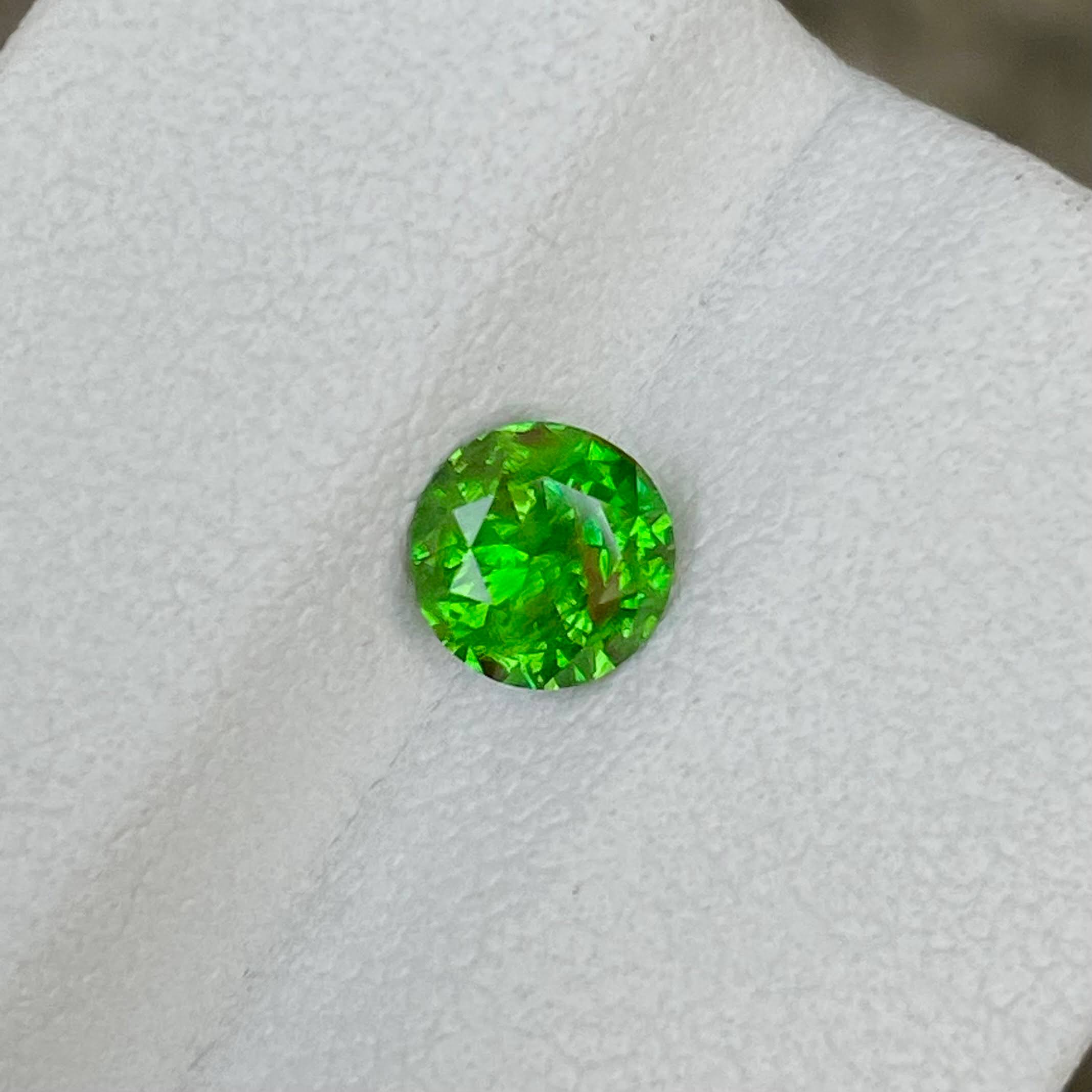 0.93 Carats Vivid Green Demantoid Garnet