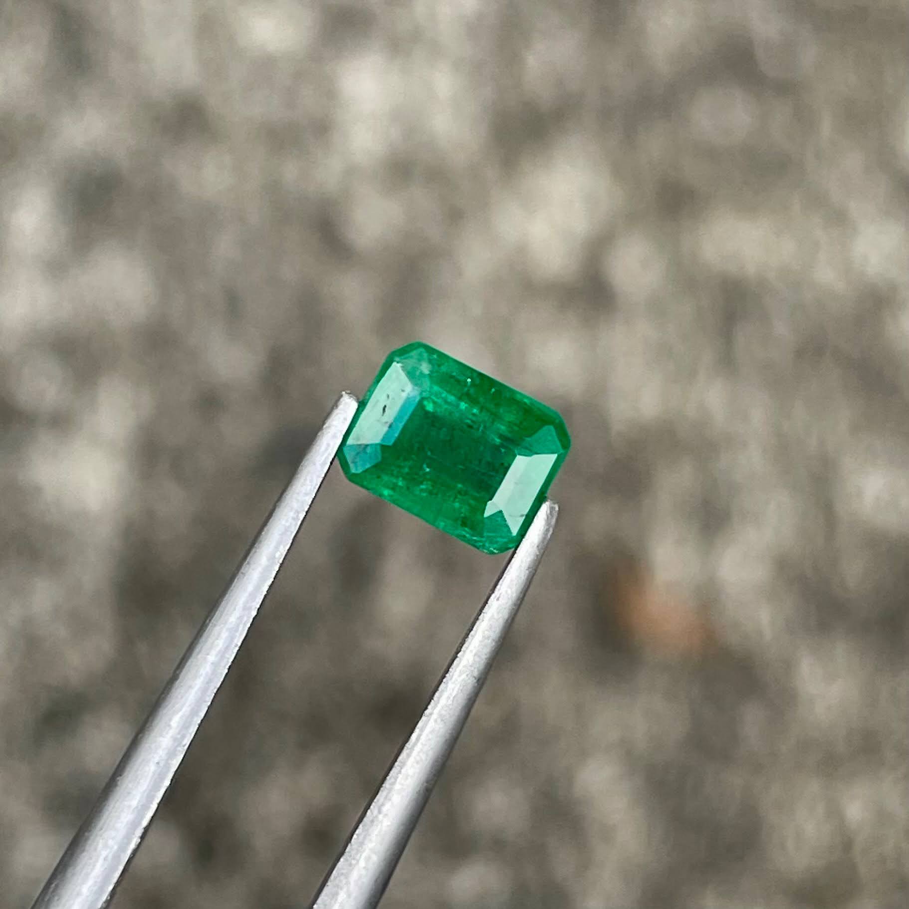 0.77 Carats Zambian Emerald Gemstone